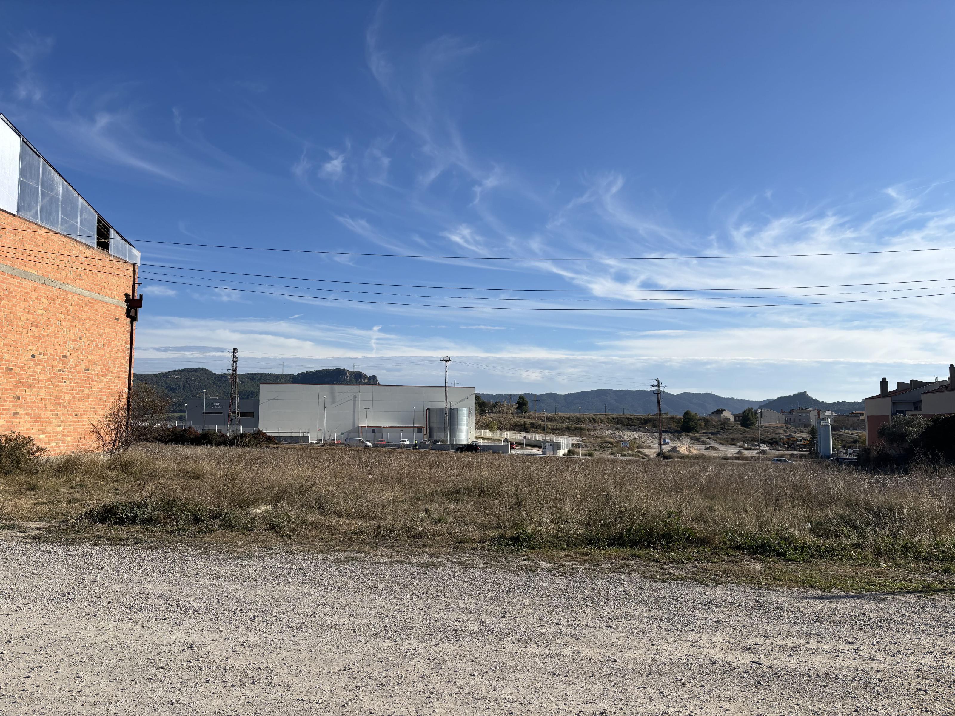 Imagen 3 Local Industrial en venta en Òdena / Al lado de la ciudad