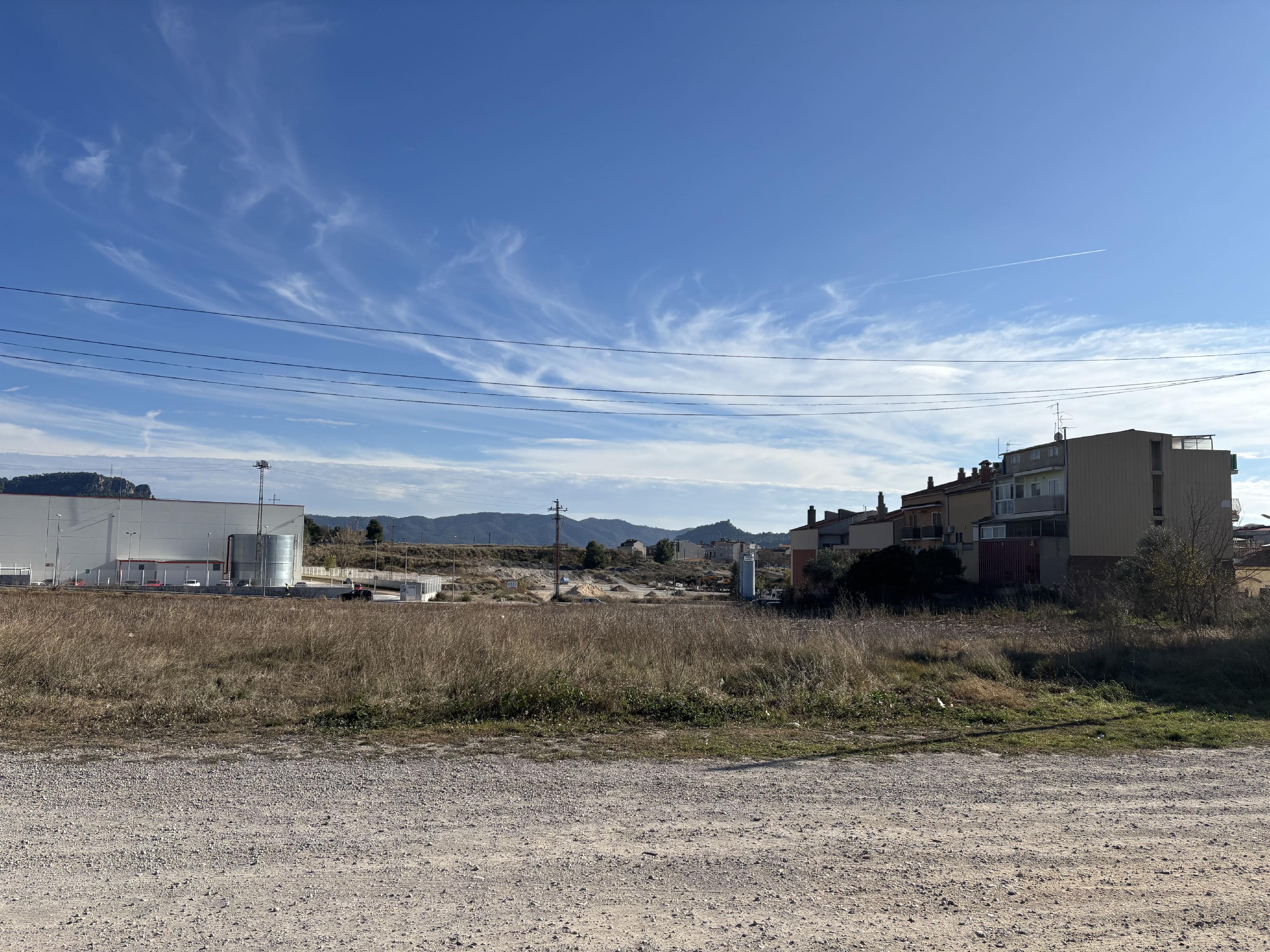 Imagen 4 Local Industrial en venta en Òdena / Al lado de la ciudad