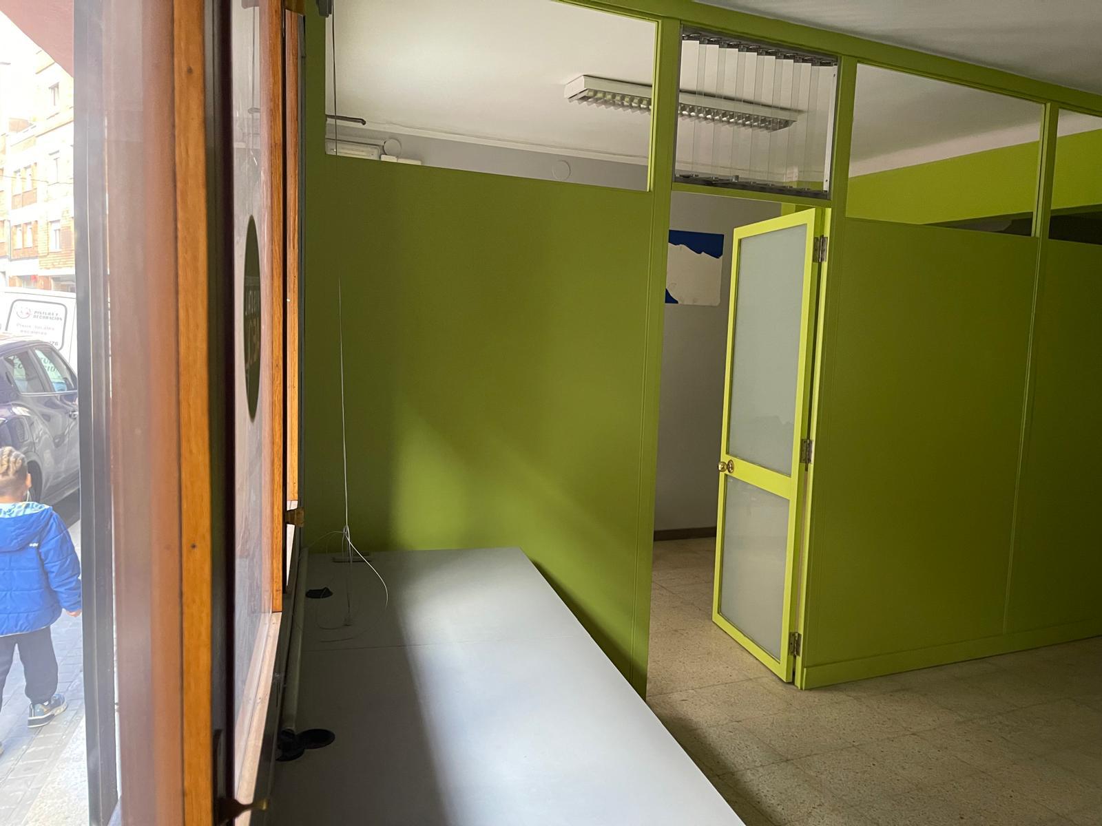 Imagen 1 Local Comercial en venta en Igualada / A peu del carrer