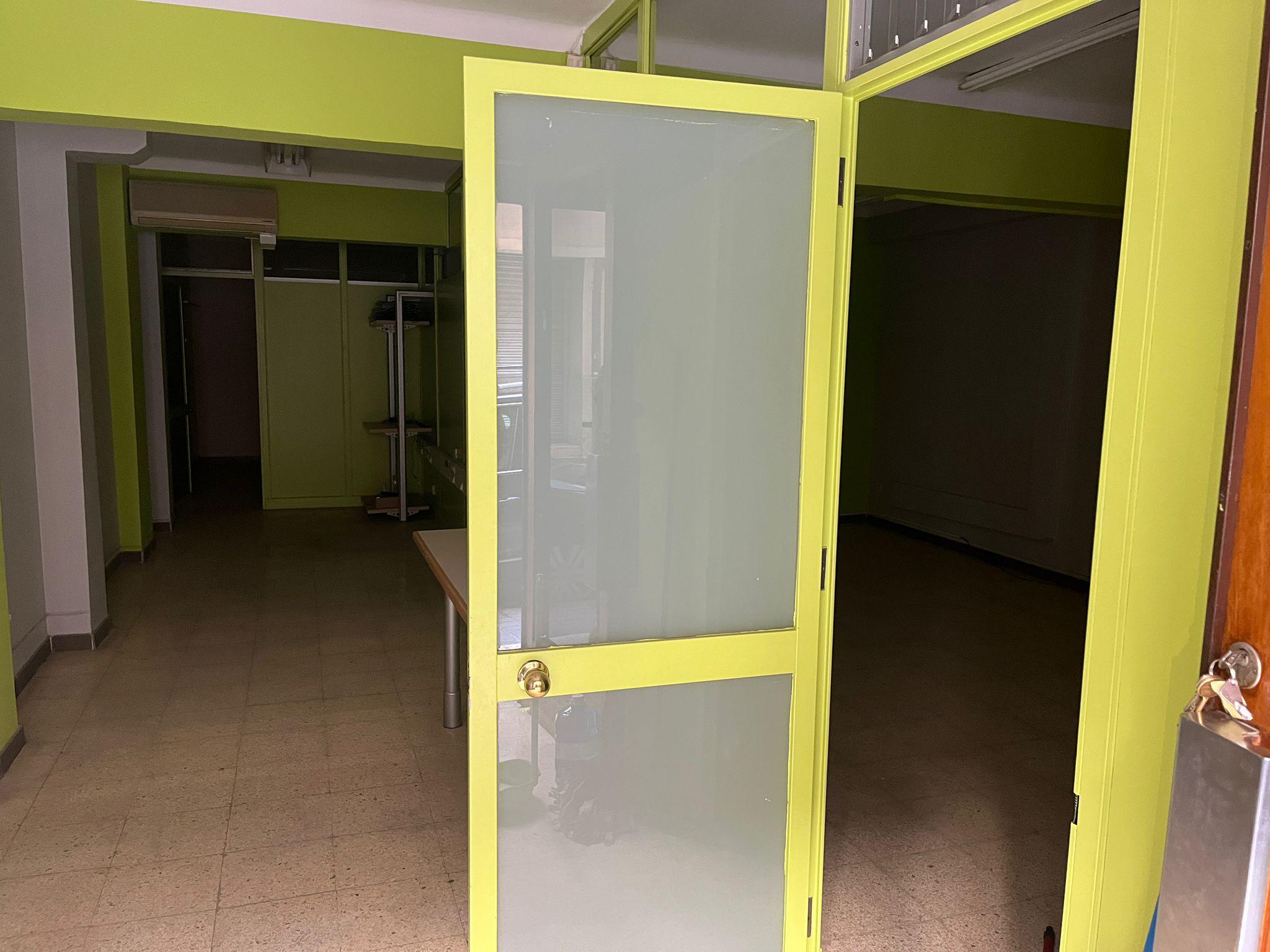 Imagen 6 Local Comercial en venta en Igualada / A peu del carrer