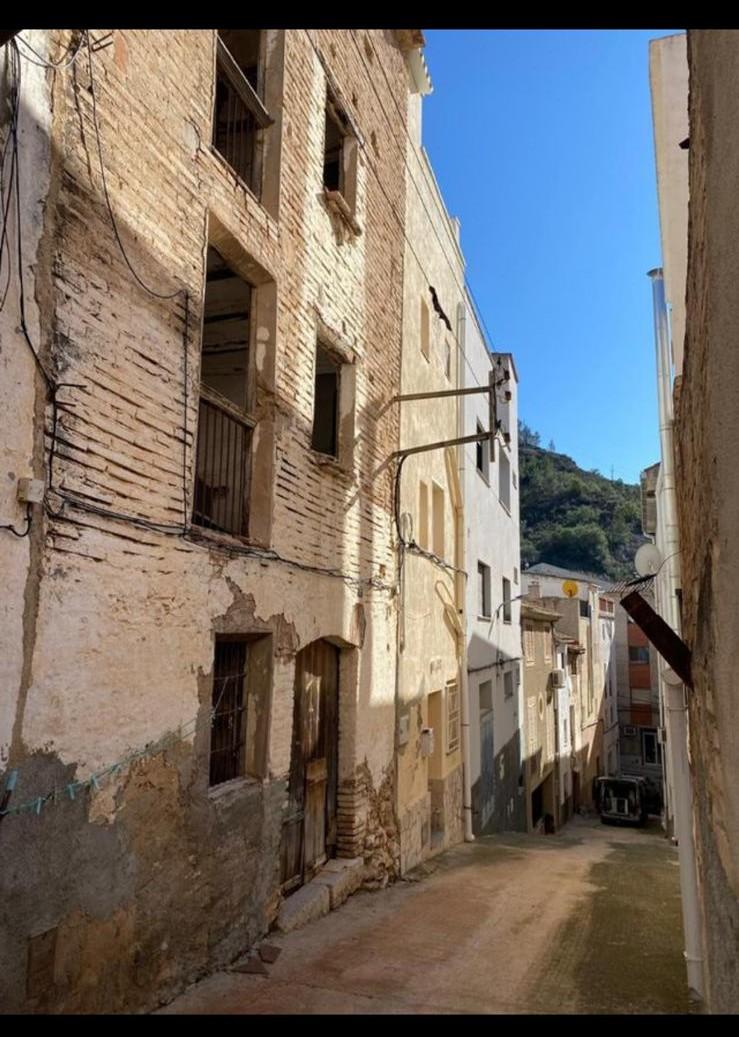 Imagen 1 Solar Urbano en venta en Tivenys / Muy cerca del centro