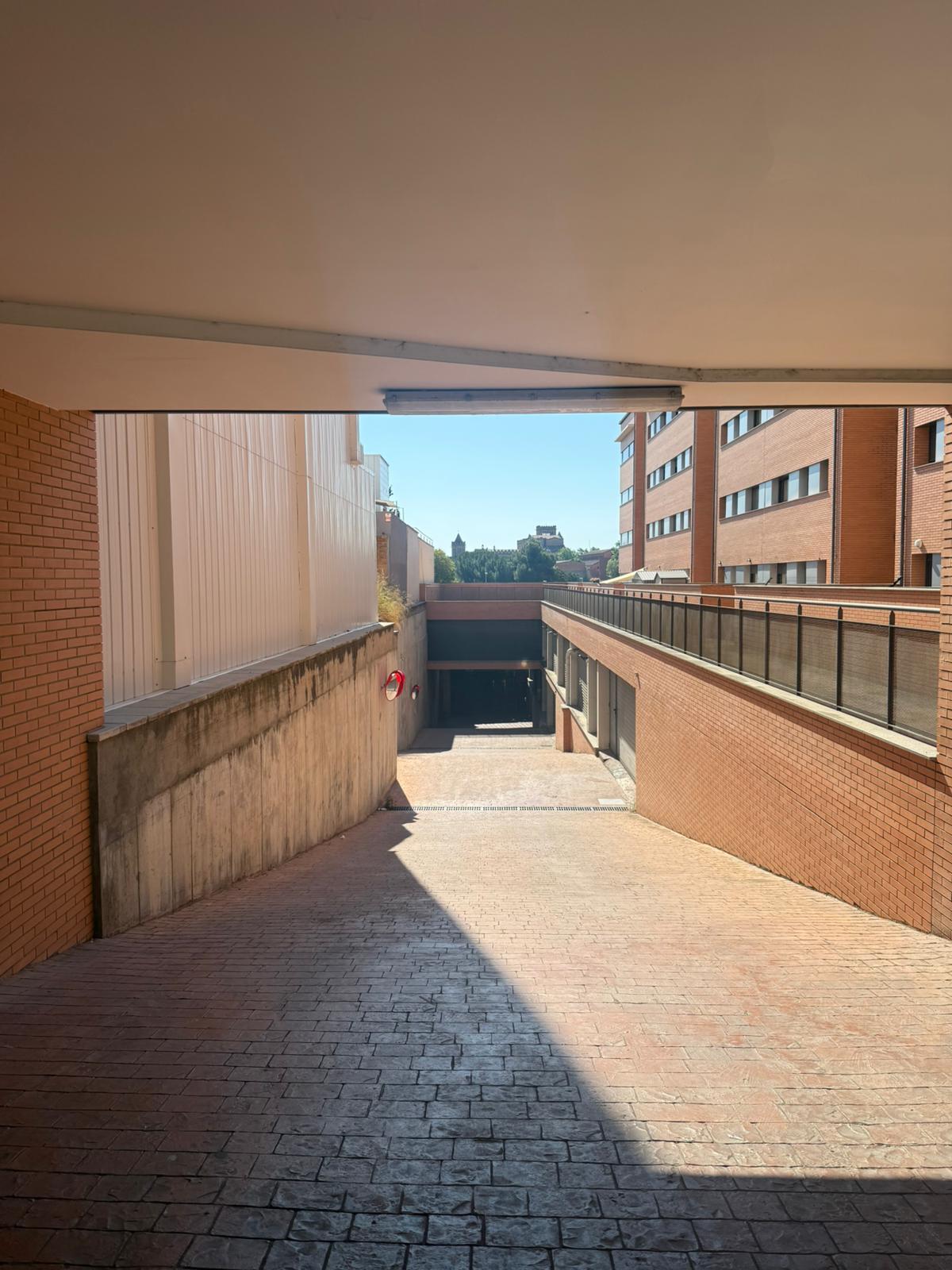 Imagen 6 Parking Coche en venta en Igualada / En zona muy céntrica
