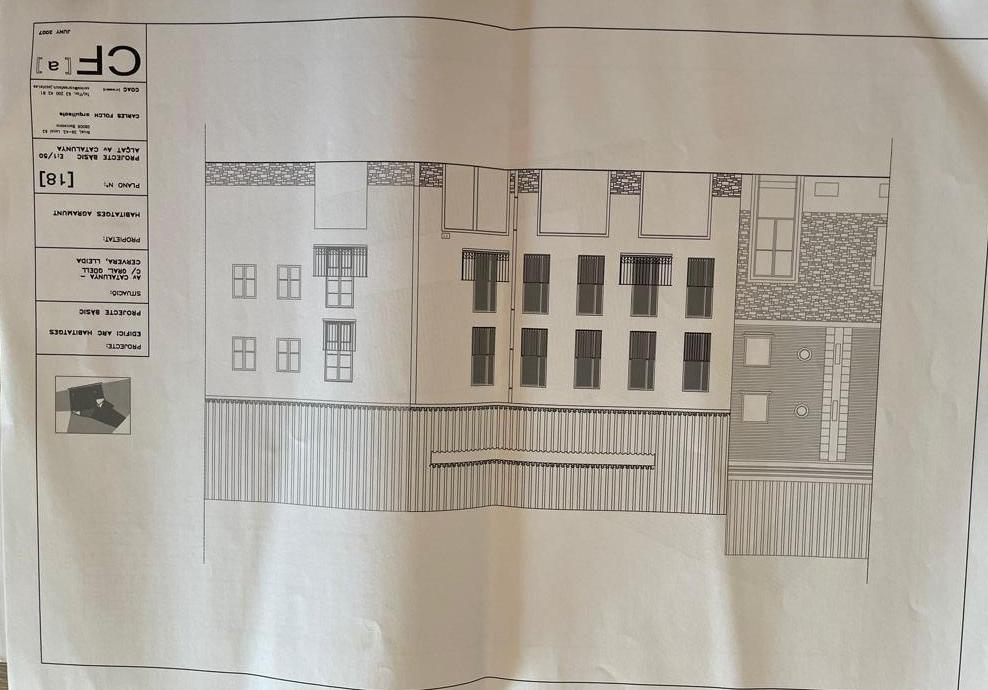 Imagen 2 Casa en venta en Cervera / Ubicada en la Avenida de Cataluña