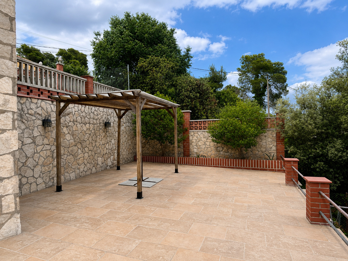 Imagen 11 Casa en venta en Mediona / Cerca del centro de la urbanización