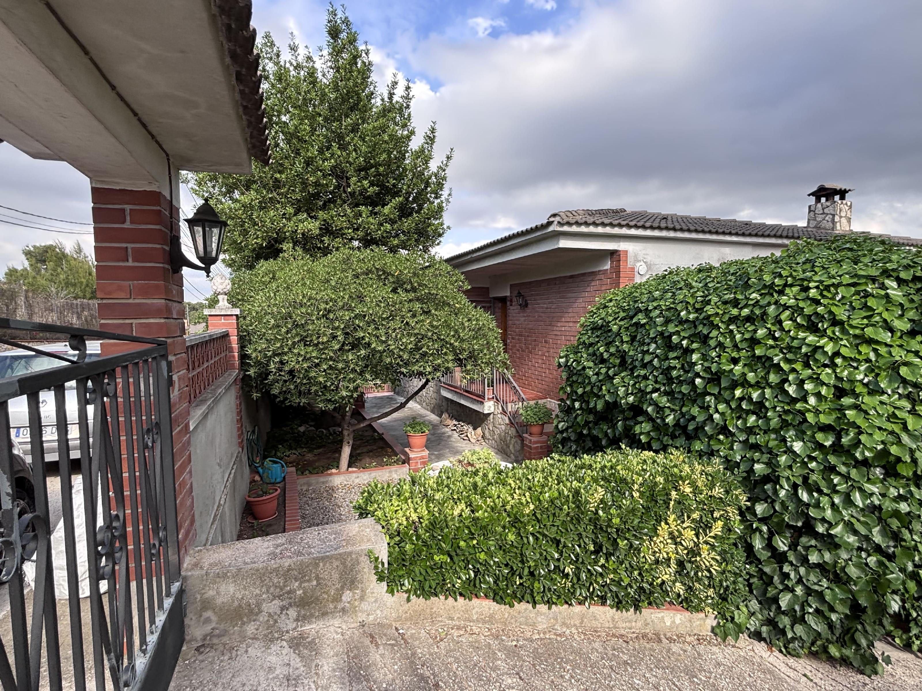 Imagen 4 Casa en venta en Mediona / Cerca del centro de la urbanización