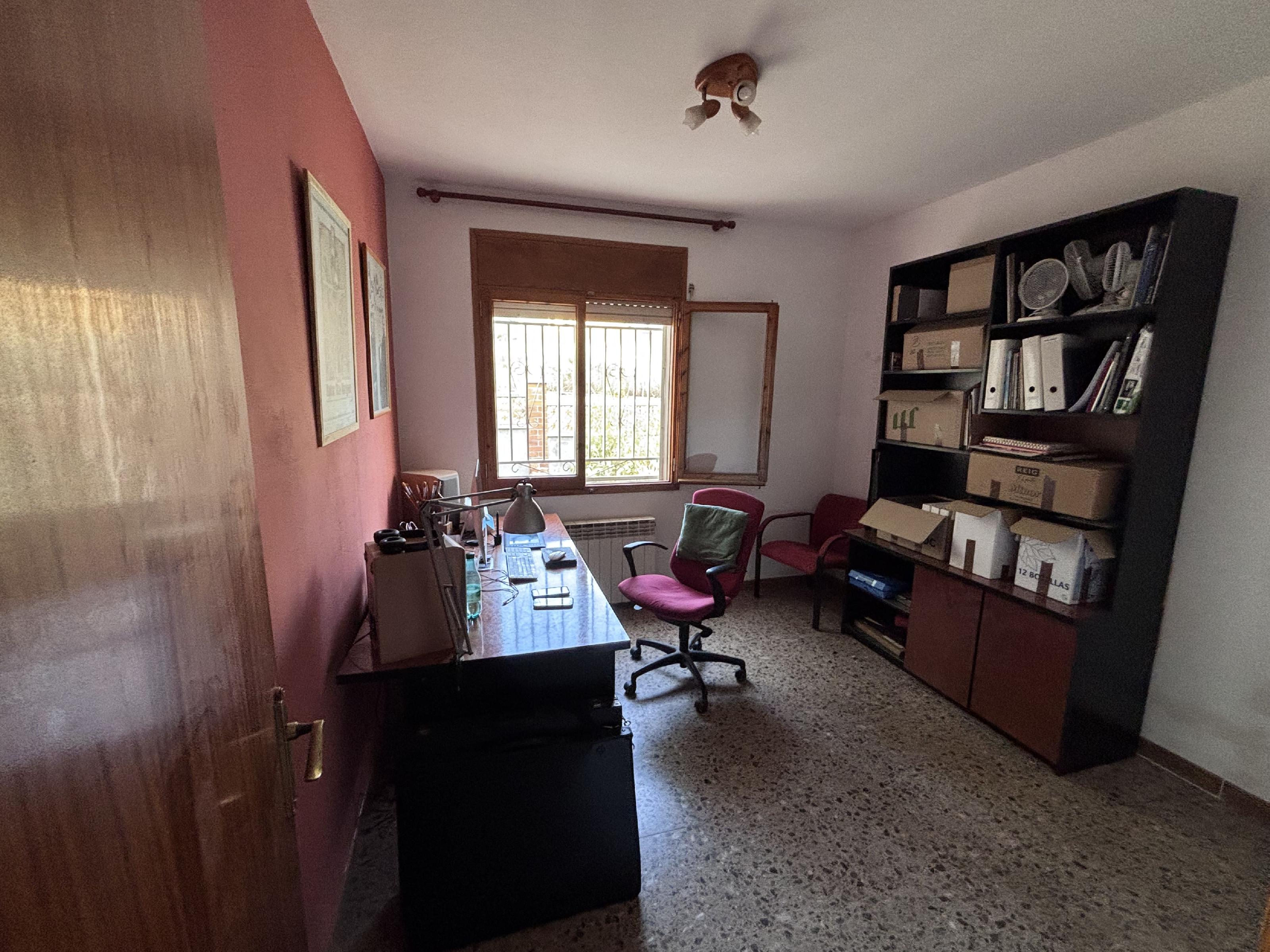 Imagen 29 Casa en venta en Mediona / Cerca del centro de la urbanización