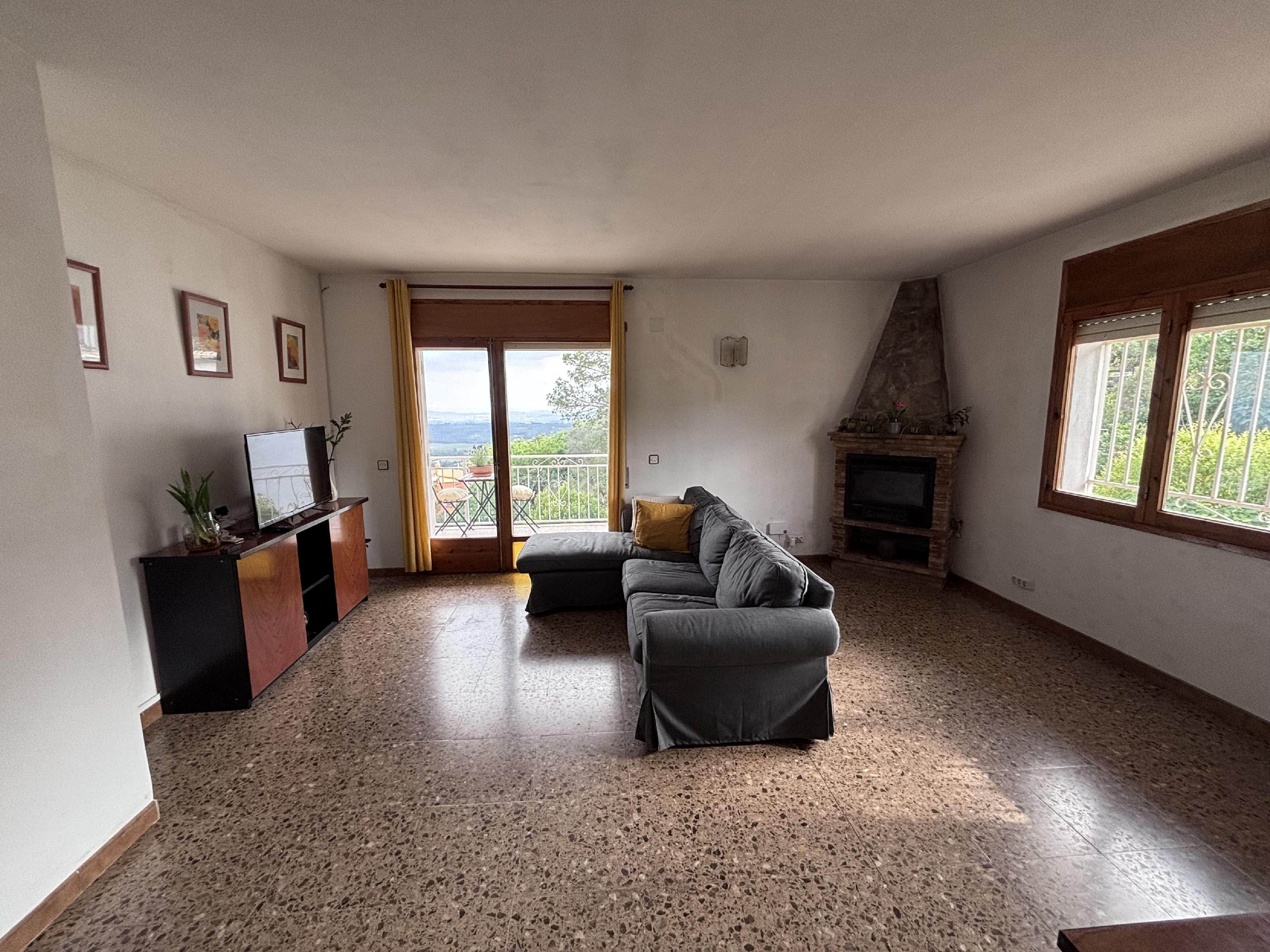 Imagen 14 Casa en venta en Mediona / Cerca del centro de la urbanización