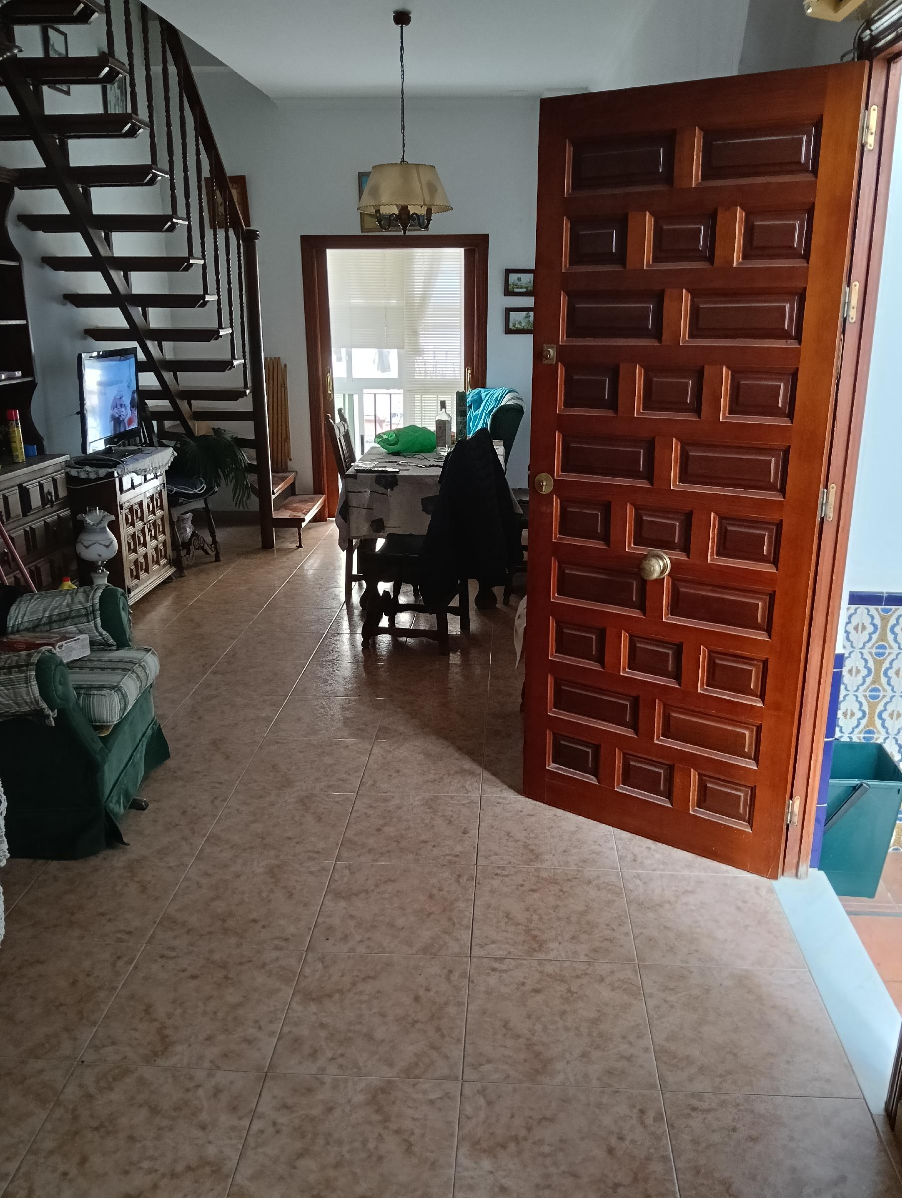 Imagen 1 Piso en venta en Arcos De La Frontera / Ubicado cerca del parking centro de Arcos.