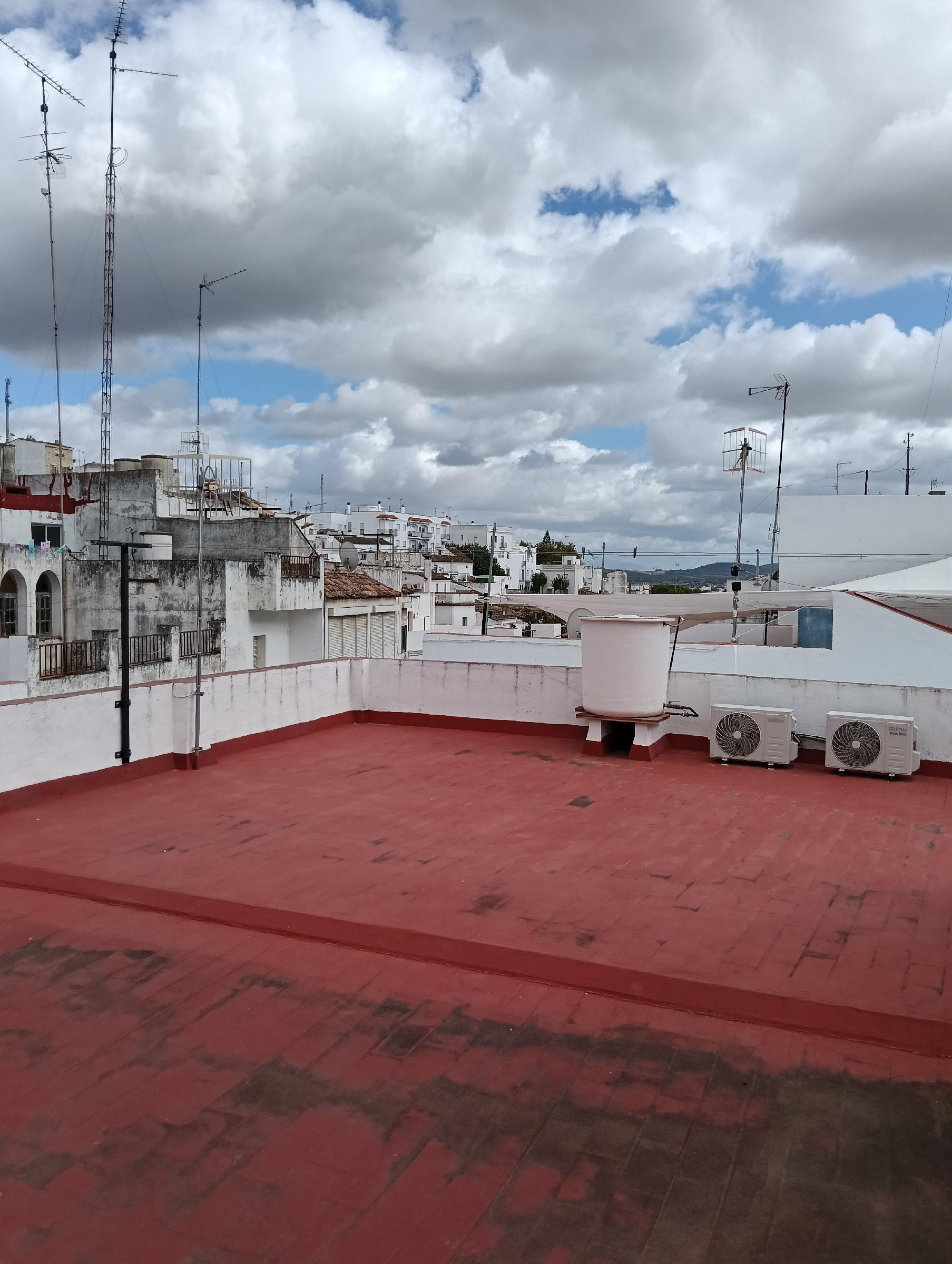 Imagen 5 Piso en venta en Arcos De La Frontera / Ubicado cerca del parking centro de Arcos.