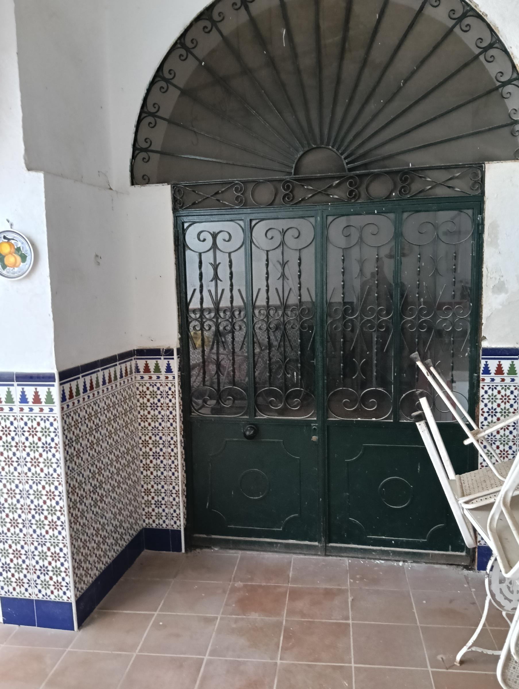 Imagen 10 Piso en venta en Arcos De La Frontera / Ubicado cerca del parking centro de Arcos.