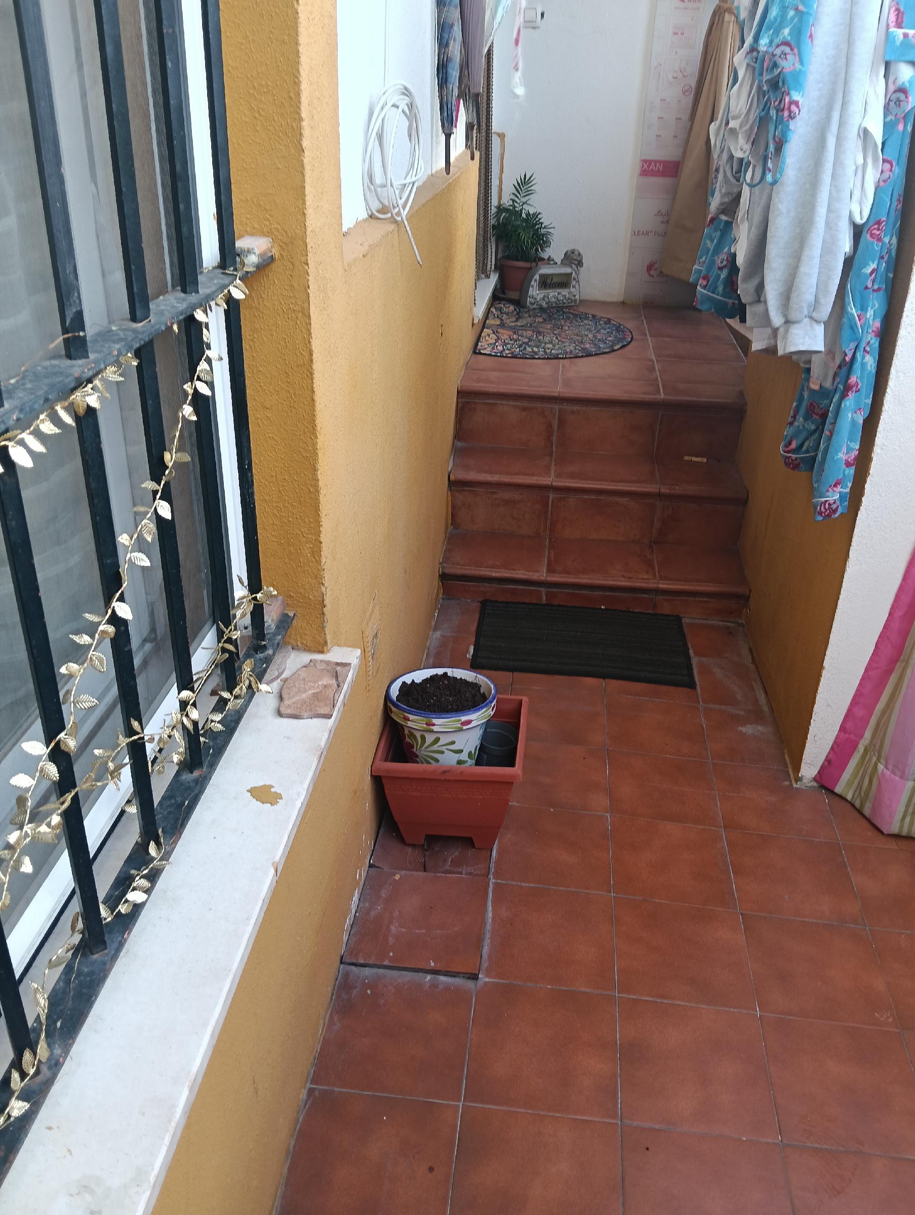 Imagen 10 Casa en venta en Jerez De La Frontera / Ubicado al lado de parque de los patos y hospital sur.