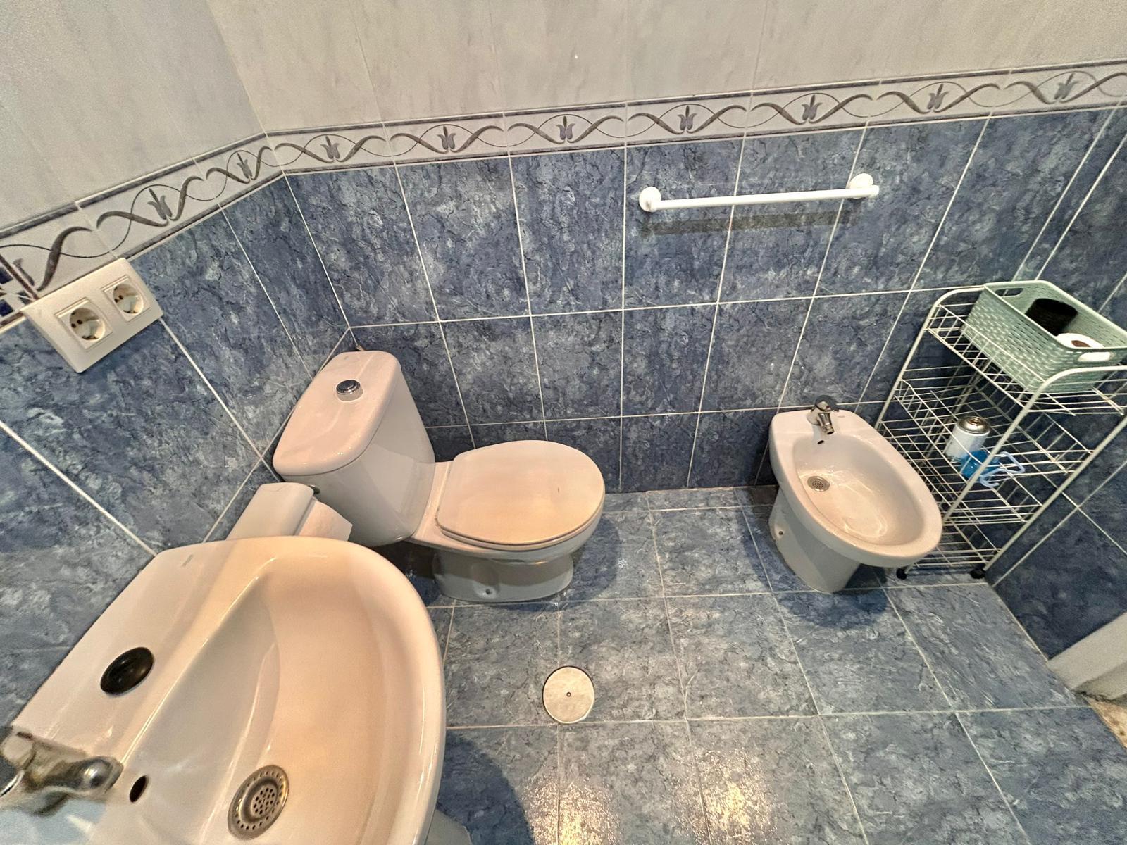 Imagen 19 Piso en alquiler en Cádiz / Al lado del Estadio Nuevo Mirandilla.