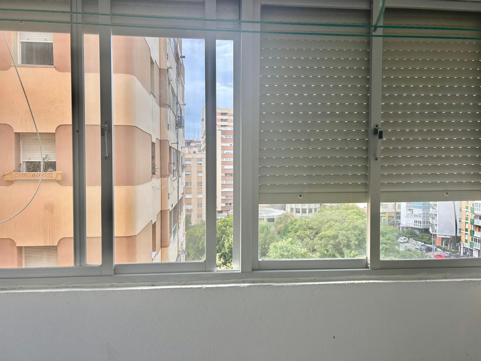 Imagen 12 Piso en alquiler en Cádiz / Al lado del Estadio Nuevo Mirandilla.