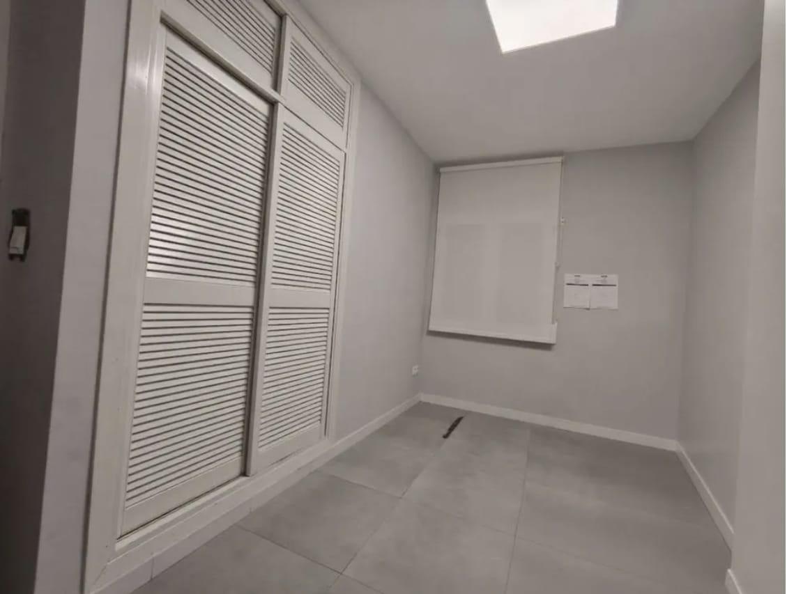 Imagen 2 Piso en venta en Cádiz / Cerca de la playa de la Victoria.