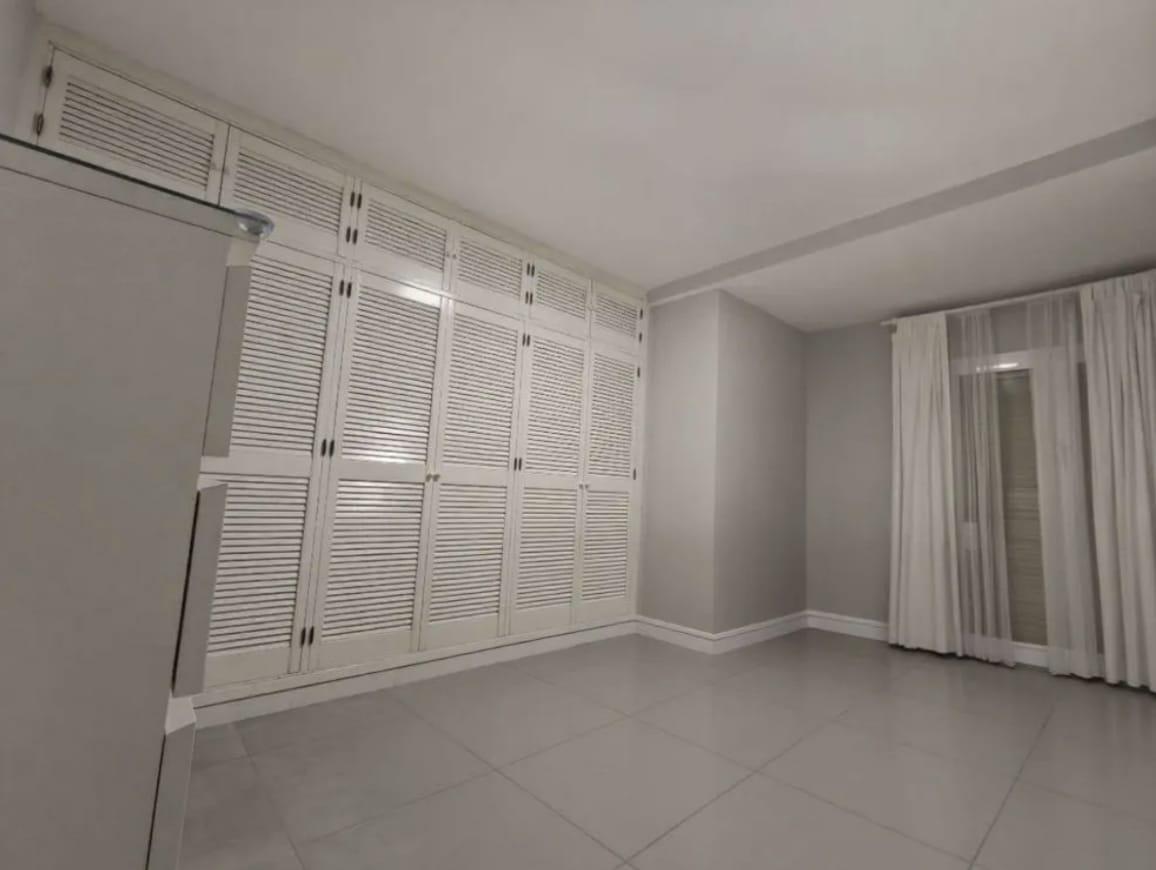 Imagen 5 Piso en venta en Cádiz / Cerca de la playa de la Victoria.