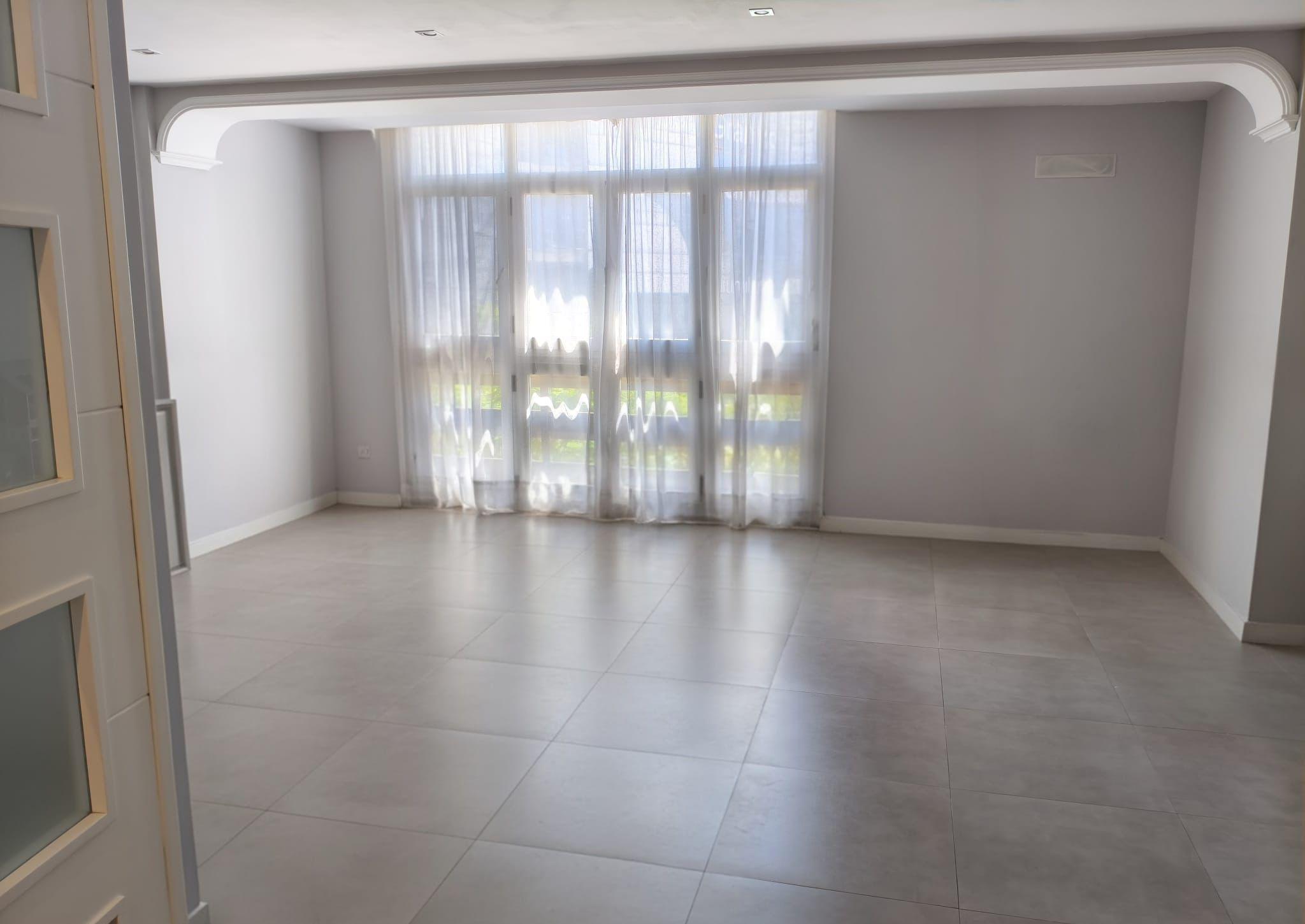 Imagen 6 Piso en venta en Cádiz / Cerca de la playa de la Victoria.