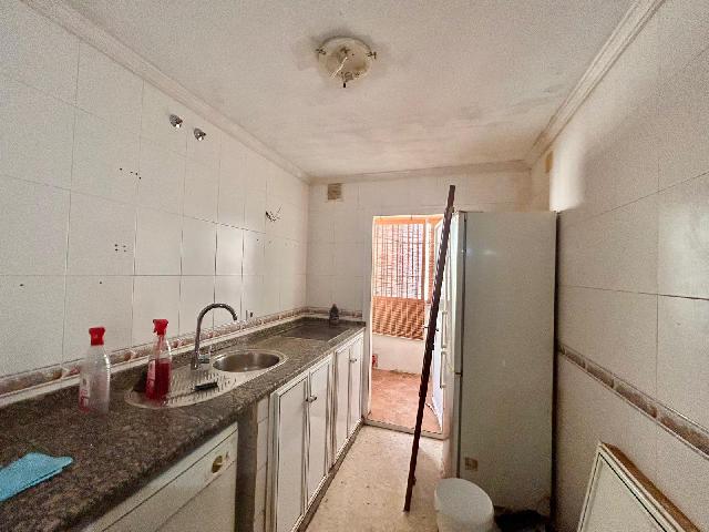 Imagen 2 Inmueble 299483 - Piso en venta en Villamartín / Cerca de la Plaza de Toros Villamartín.