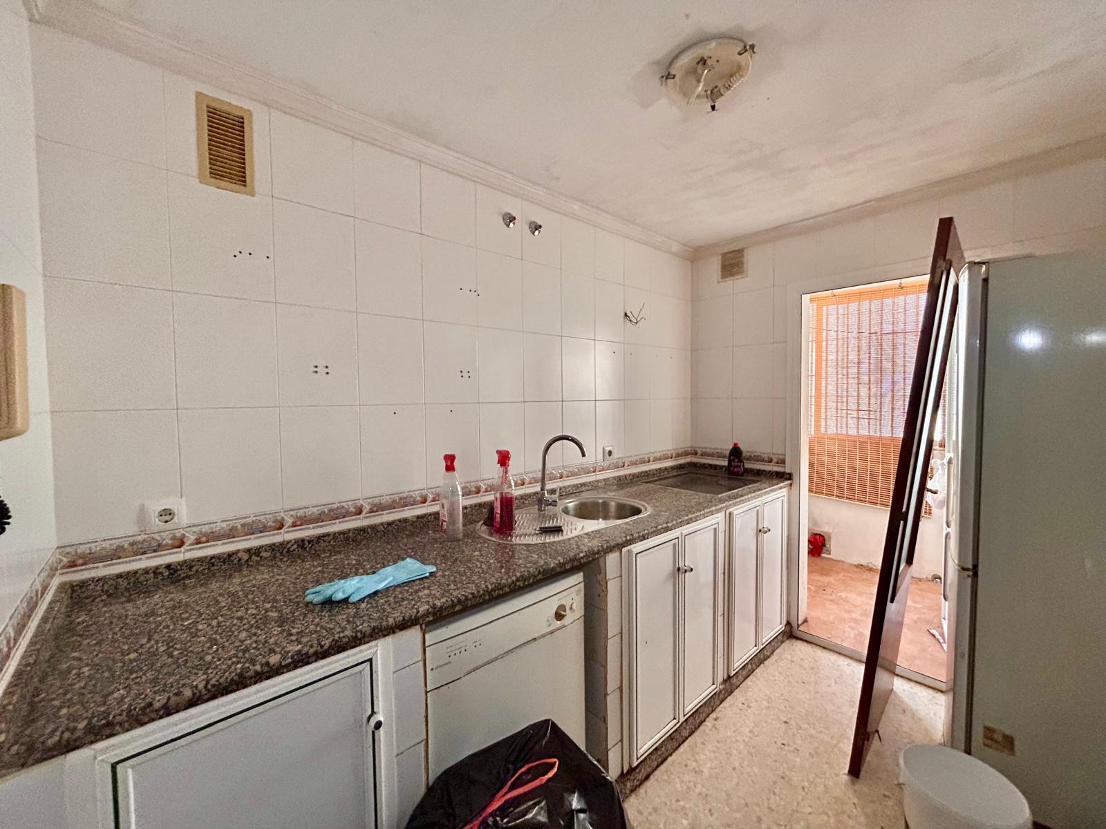 Imagen 1 Piso en venta en Villamartín / Cerca de la Plaza de Toros Villamartín.