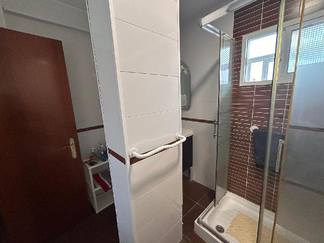 Imagen 18 Inmueble 299577 - Piso en venta en Cádiz / Cerca del Centro de Salud la Paz.