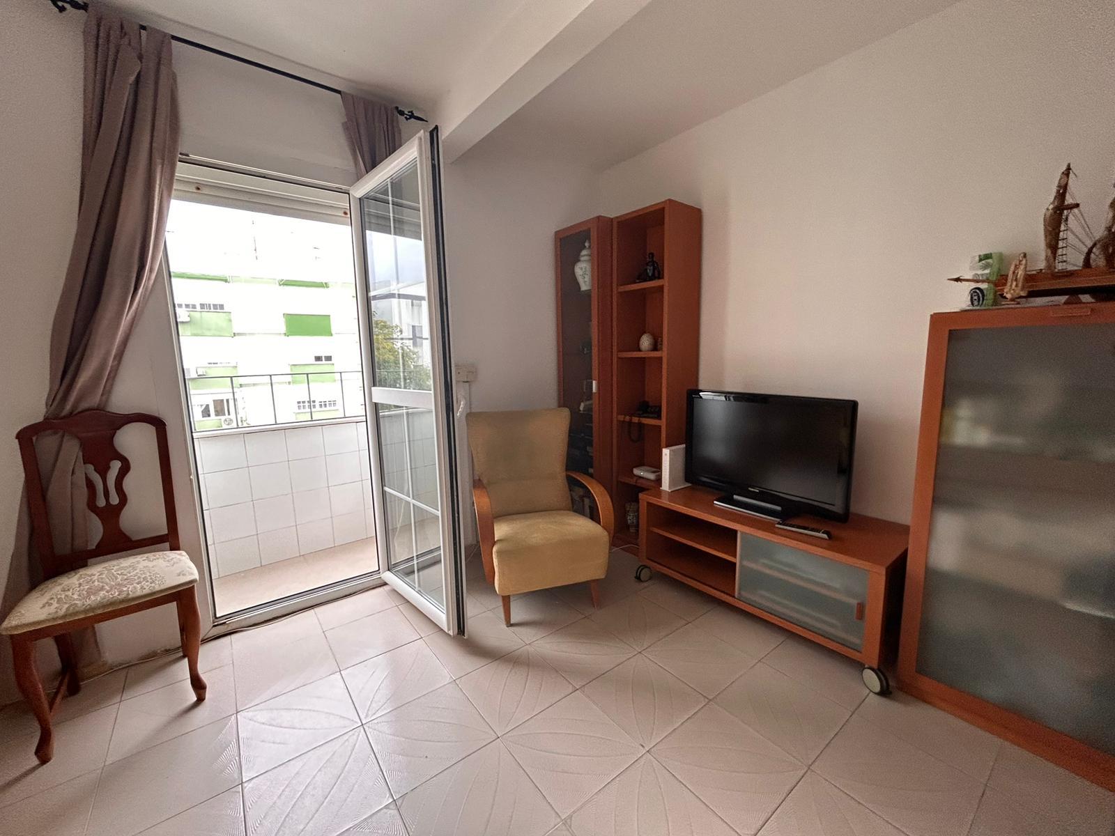 Imagen 3 Piso en venta en Cádiz / Cerca del Centro de Salud la Paz.