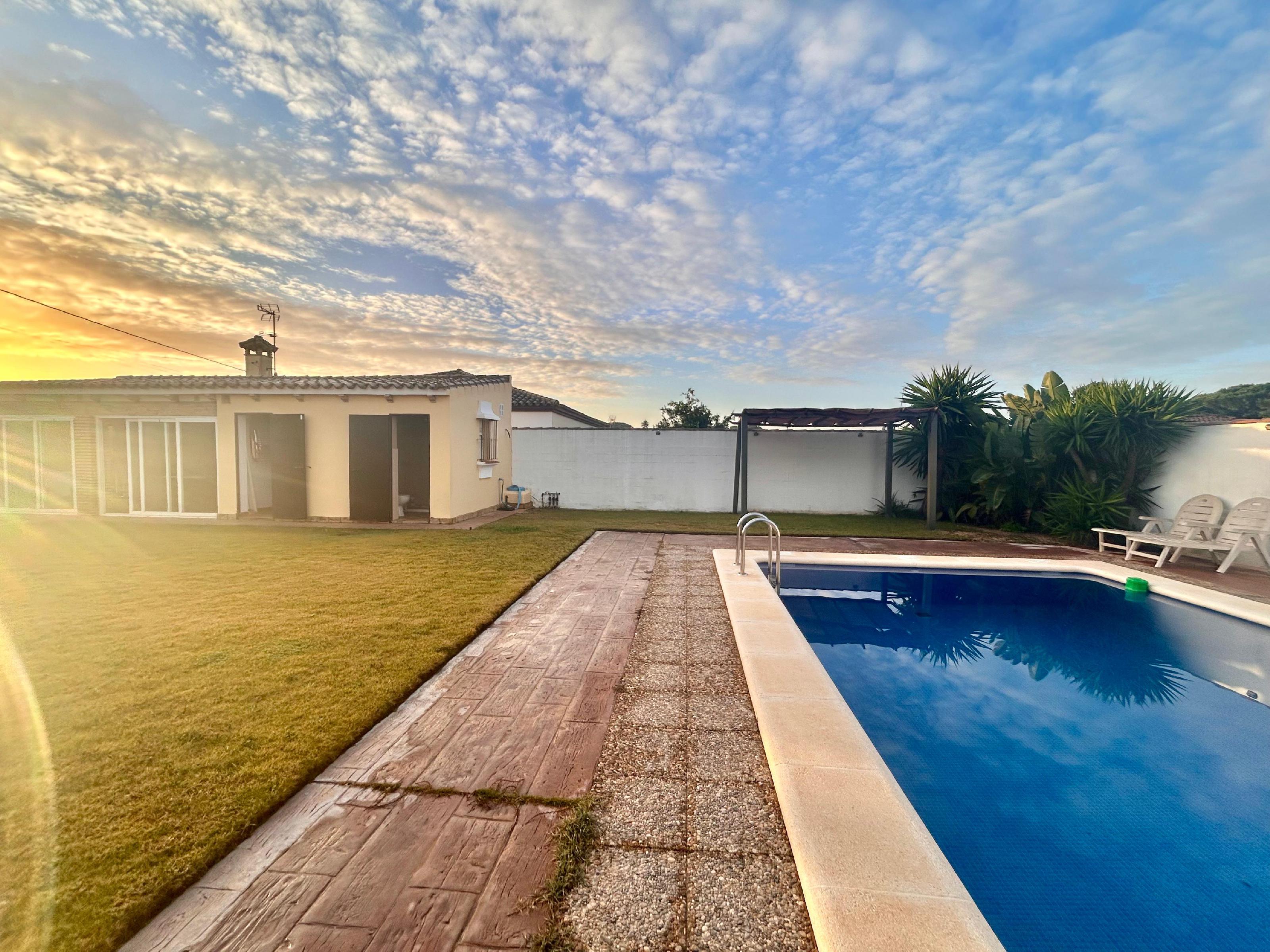Imagen 13 Casa en venta en Chiclana De La Frontera / Cerca de la Venta del Burro