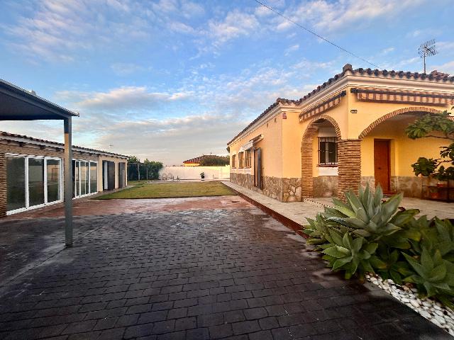 Imagen 1 Inmueble 299607 - Casa en venta en Chiclana De La Frontera / Cerca de la Venta del Burro
