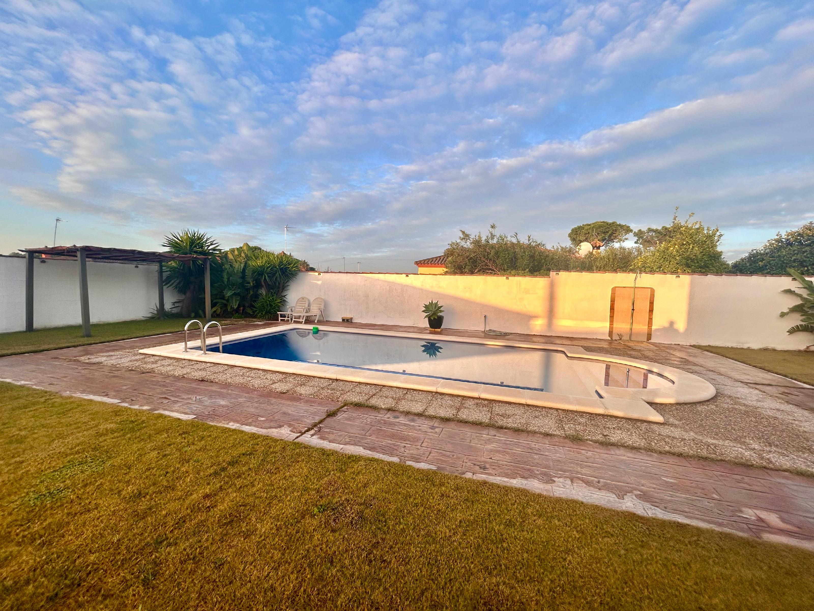 Imagen 12 Casa en venta en Chiclana De La Frontera / Cerca de la Venta del Burro