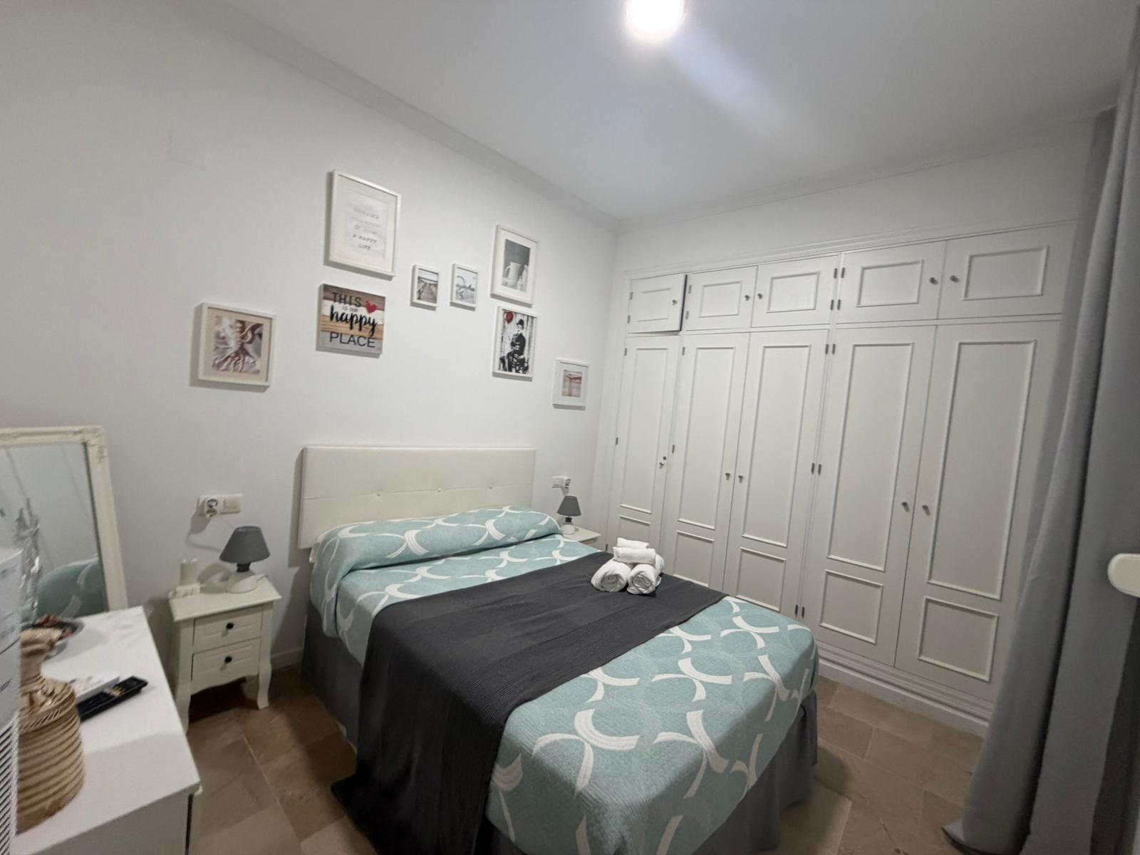 Imagen 10 Piso en venta en Cádiz / Cerca de la Caleta y Valcácel