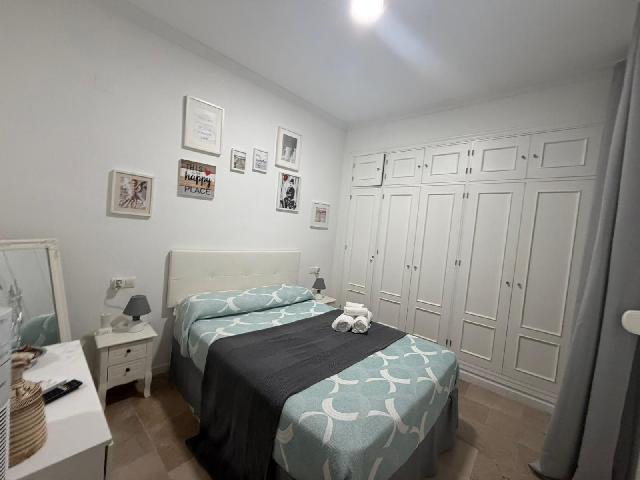 Imagen 10 Inmueble 299692 - Piso en venta en Cádiz / Cerca de la Caleta y Valcácel