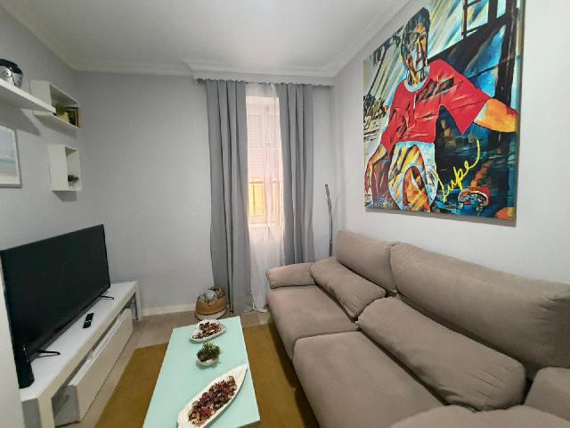 Imagen 5 Inmueble 299692 - Piso en venta en Cádiz / Cerca de la Caleta y Valcácel
