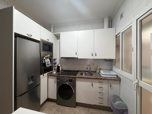 Imagen 9 Inmueble 299692 - Piso en venta en Cádiz / Cerca de la Caleta y Valcácel