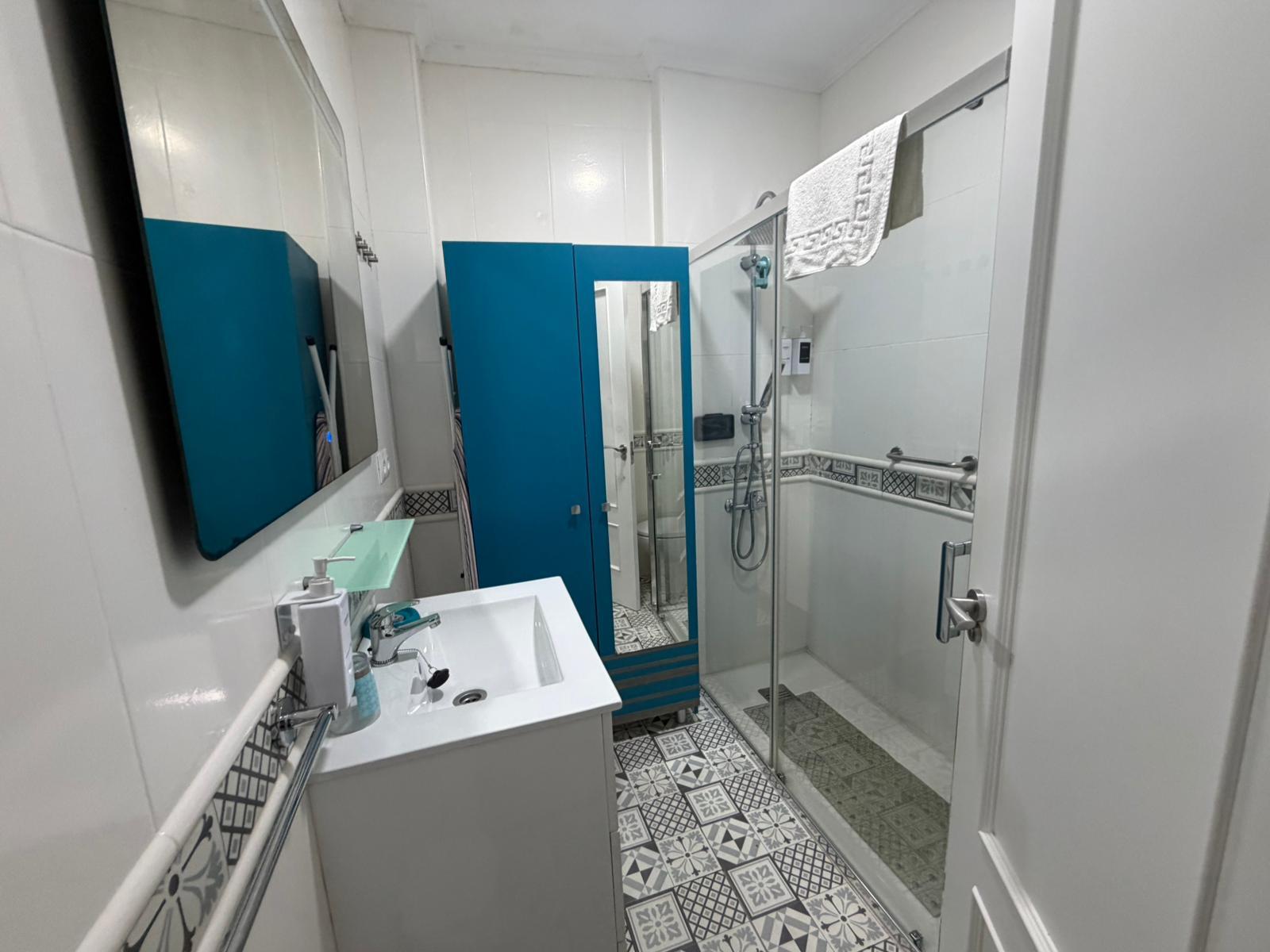 Imagen 12 Piso en venta en Cádiz / Cerca de la Caleta y Valcácel