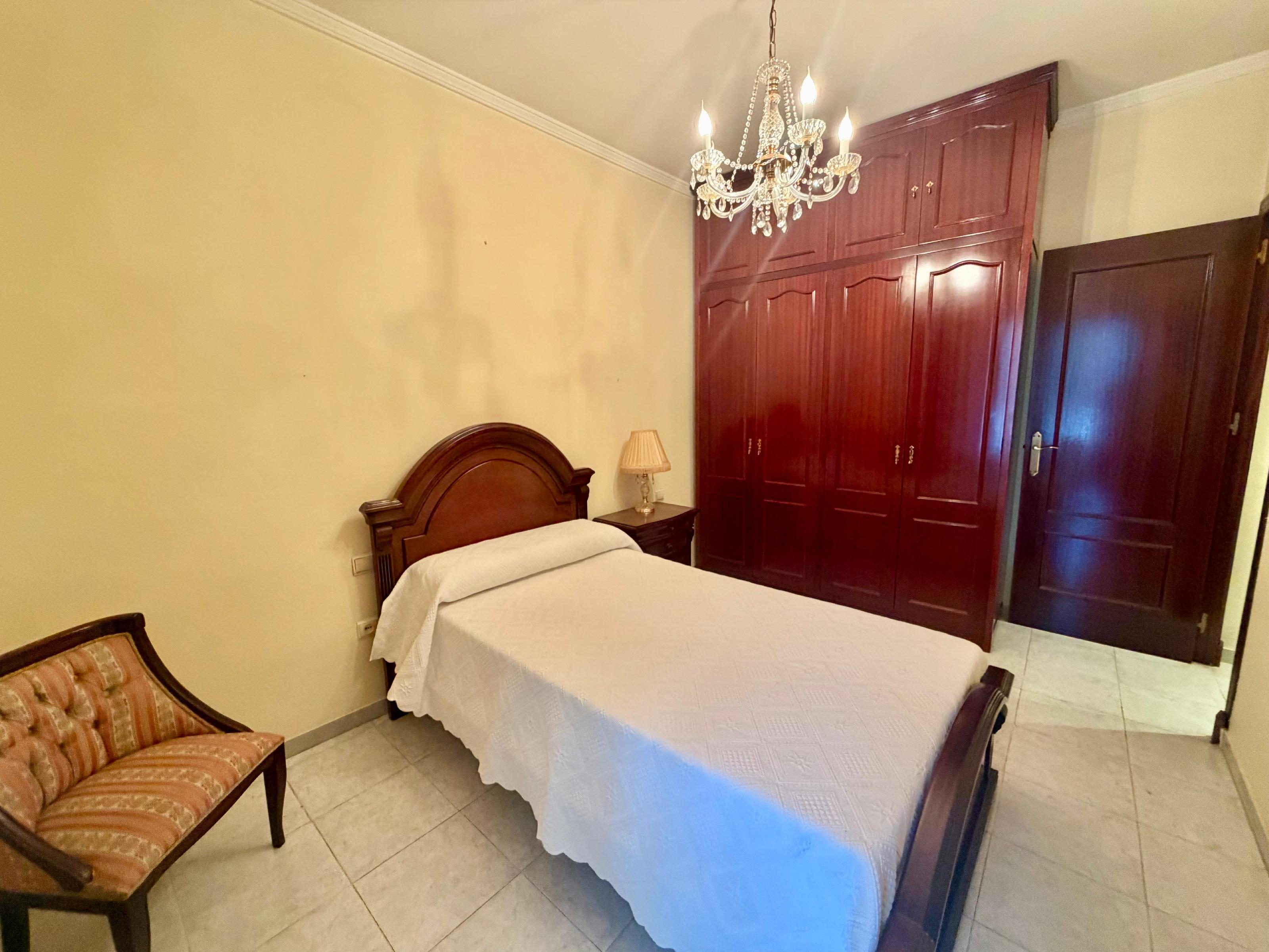 Imagen 17 Piso en venta en San Fernando / Plaza del Carmen