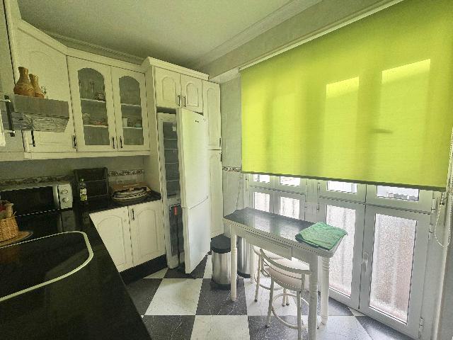 Imagen 4 Inmueble 300046 - Piso en venta en Cádiz / Cerca del Colegio San Felipe Neri