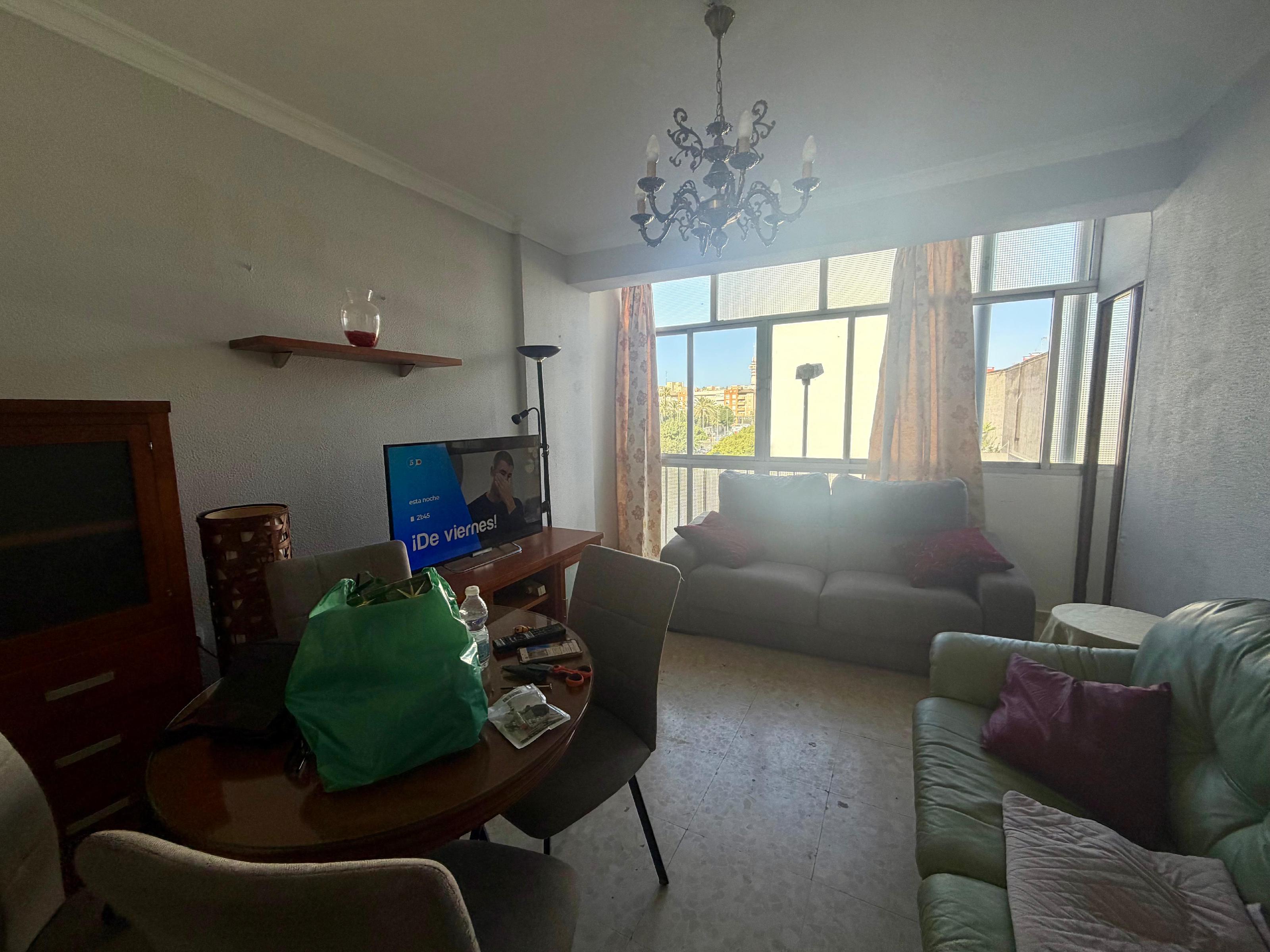 Imagen 15 Piso en venta en Cádiz / Cerca del Colegio San Felipe Neri