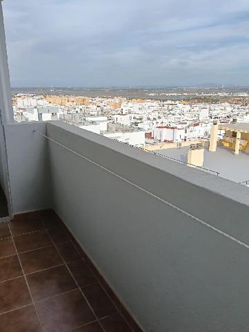 Imagen 1 Inmueble 300091 - Piso en venta en San Fernando / Ubicado al lado de la calle Real.