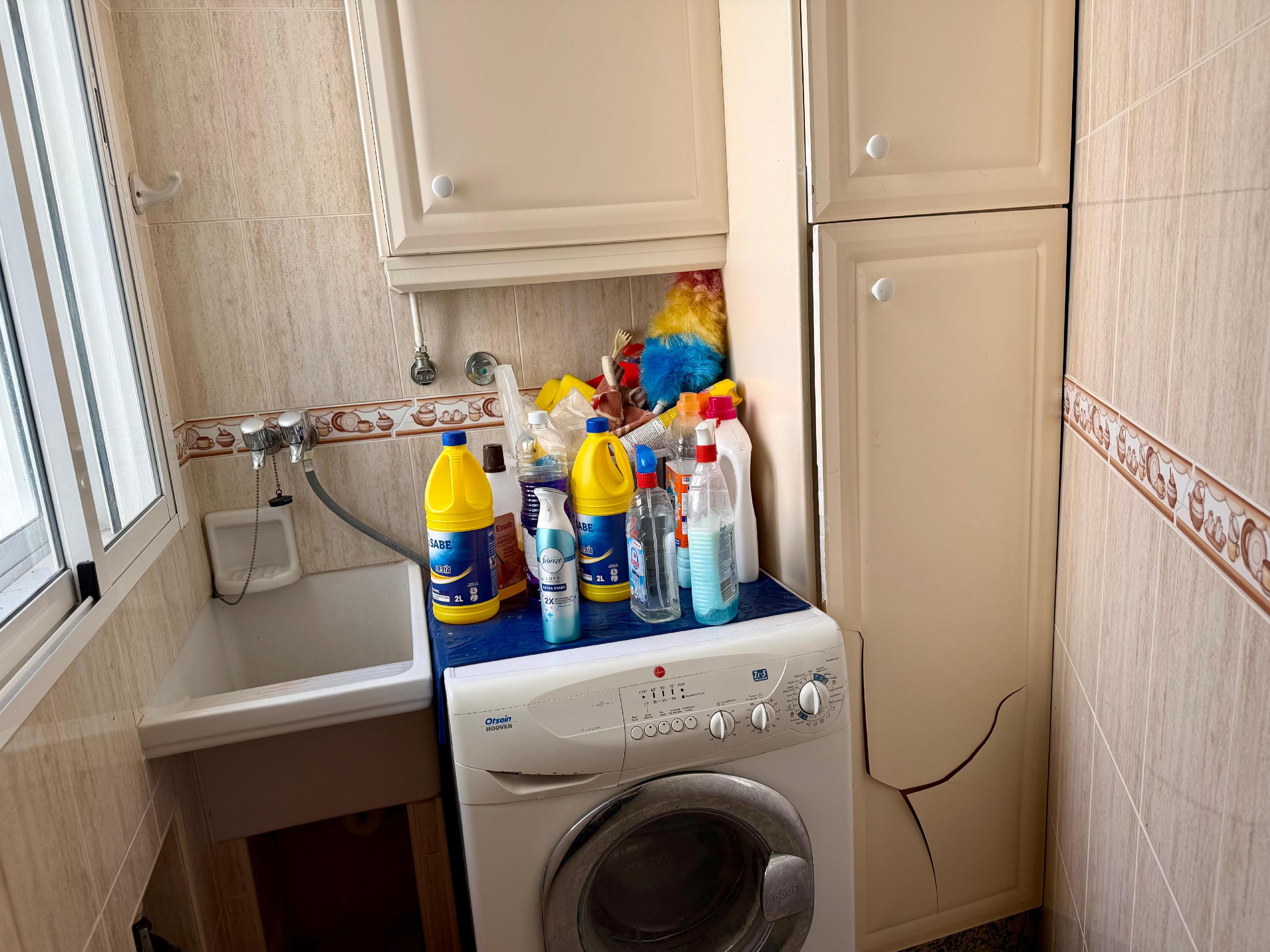 Imagen 20 Piso en venta en Cádiz / Cerca de la plaza San Severiano