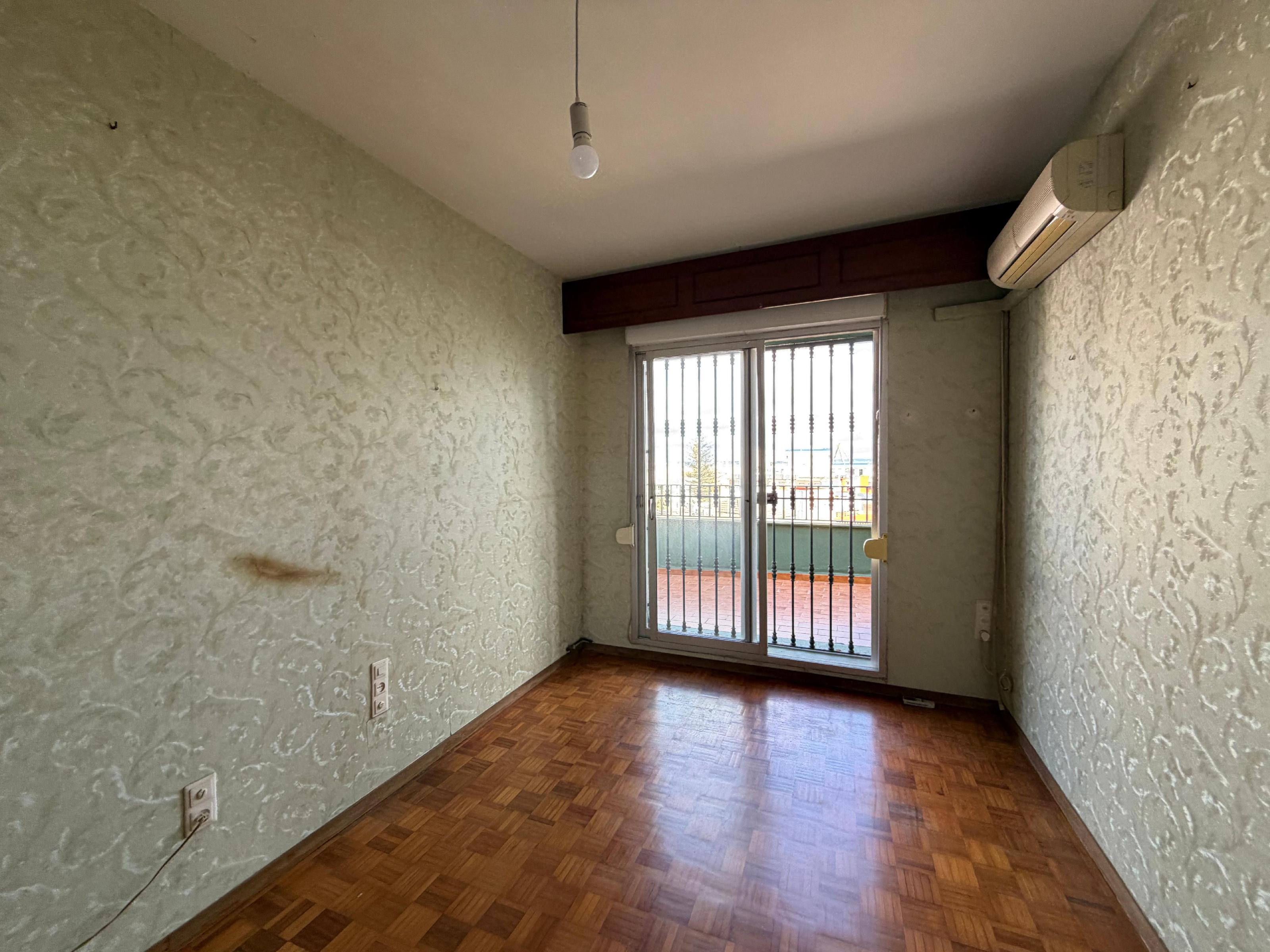 Imagen 21 Piso en venta en Cádiz / Cerca de la plaza San Severiano