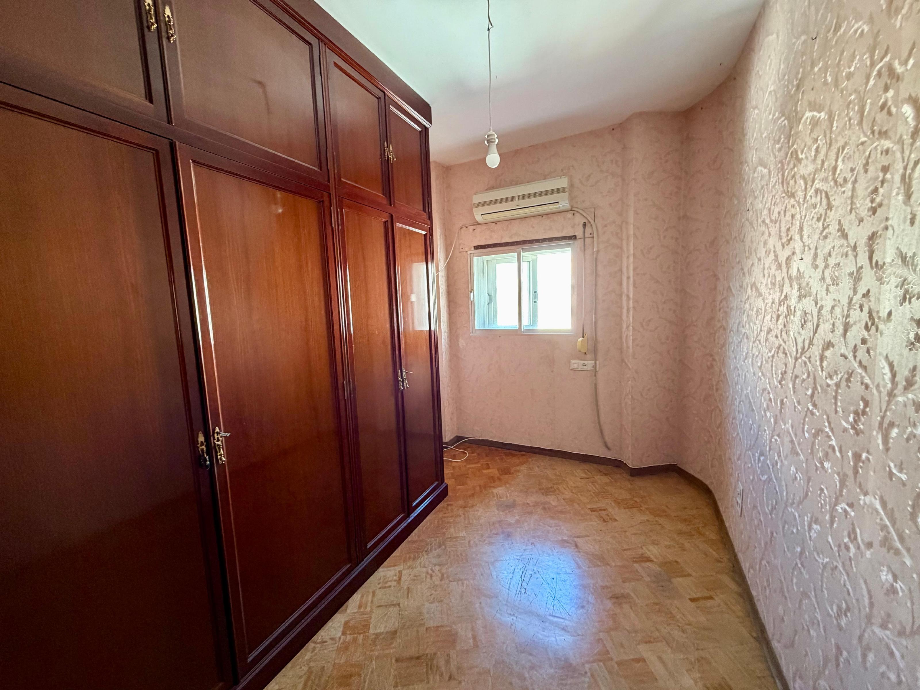 Imagen 30 Piso en venta en Cádiz / Cerca de la plaza San Severiano