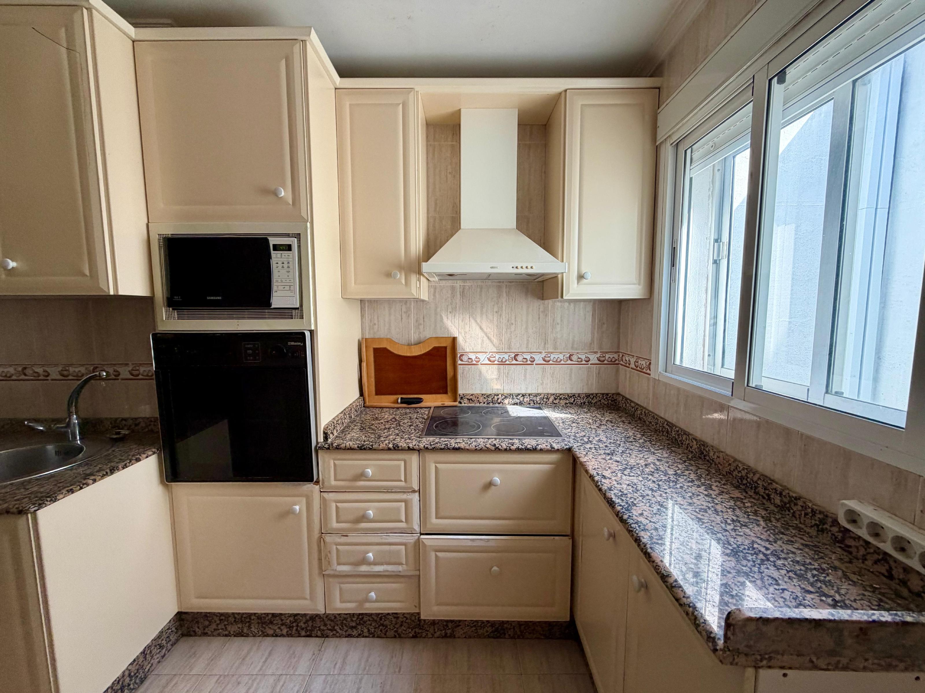 Imagen 7 Piso en venta en Cádiz / Cerca de la plaza San Severiano