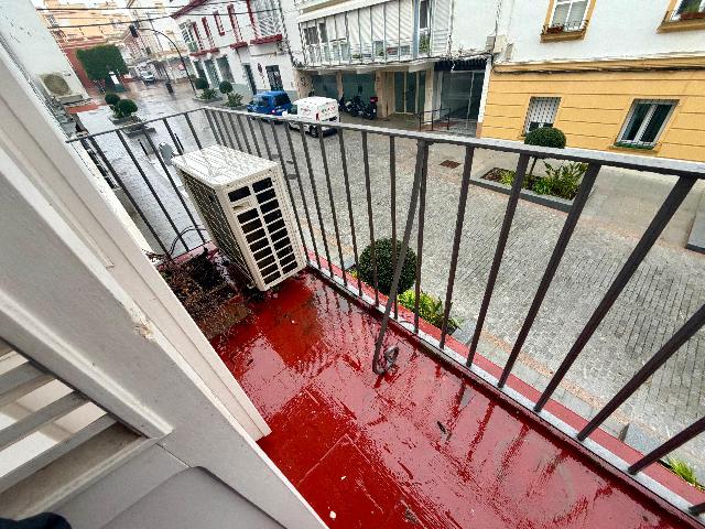 Imagen 12 Inmueble 300115 - Piso en venta en San Fernando / Alameda Moreno de Guerra