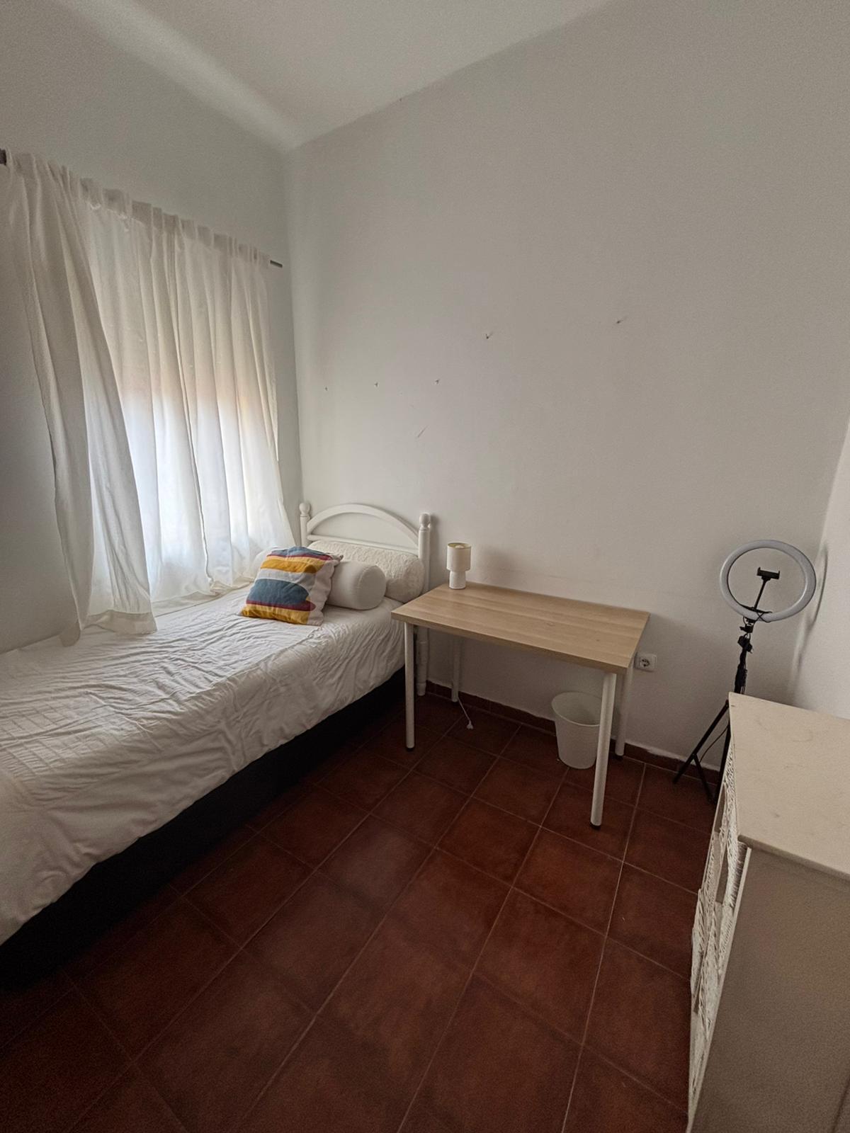 Imagen 23 Piso en venta en San Fernando / Cerca del Centro Comercial El Plaza