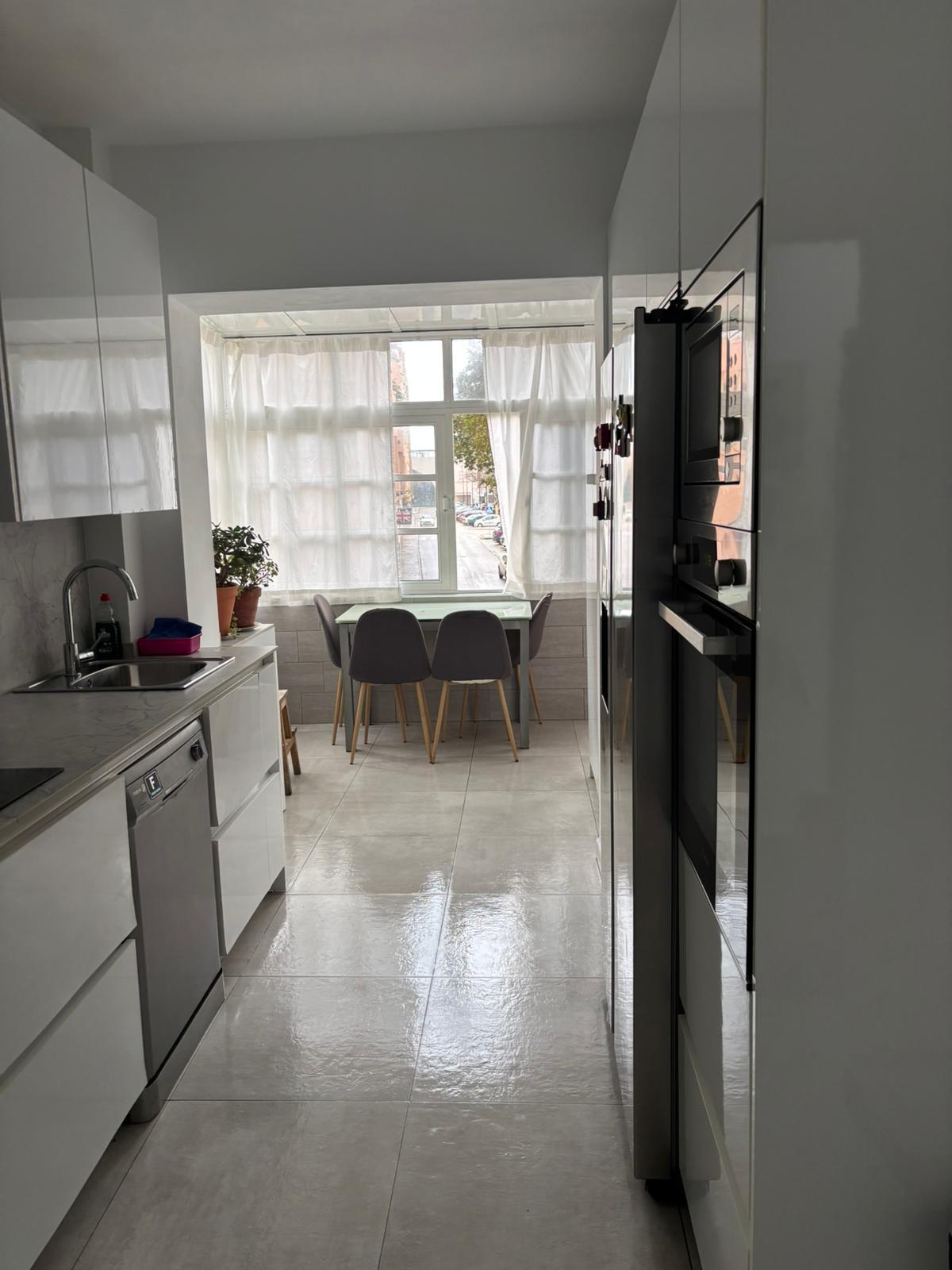 Imagen 25 Piso en venta en San Fernando / Cerca del Centro Comercial El Plaza