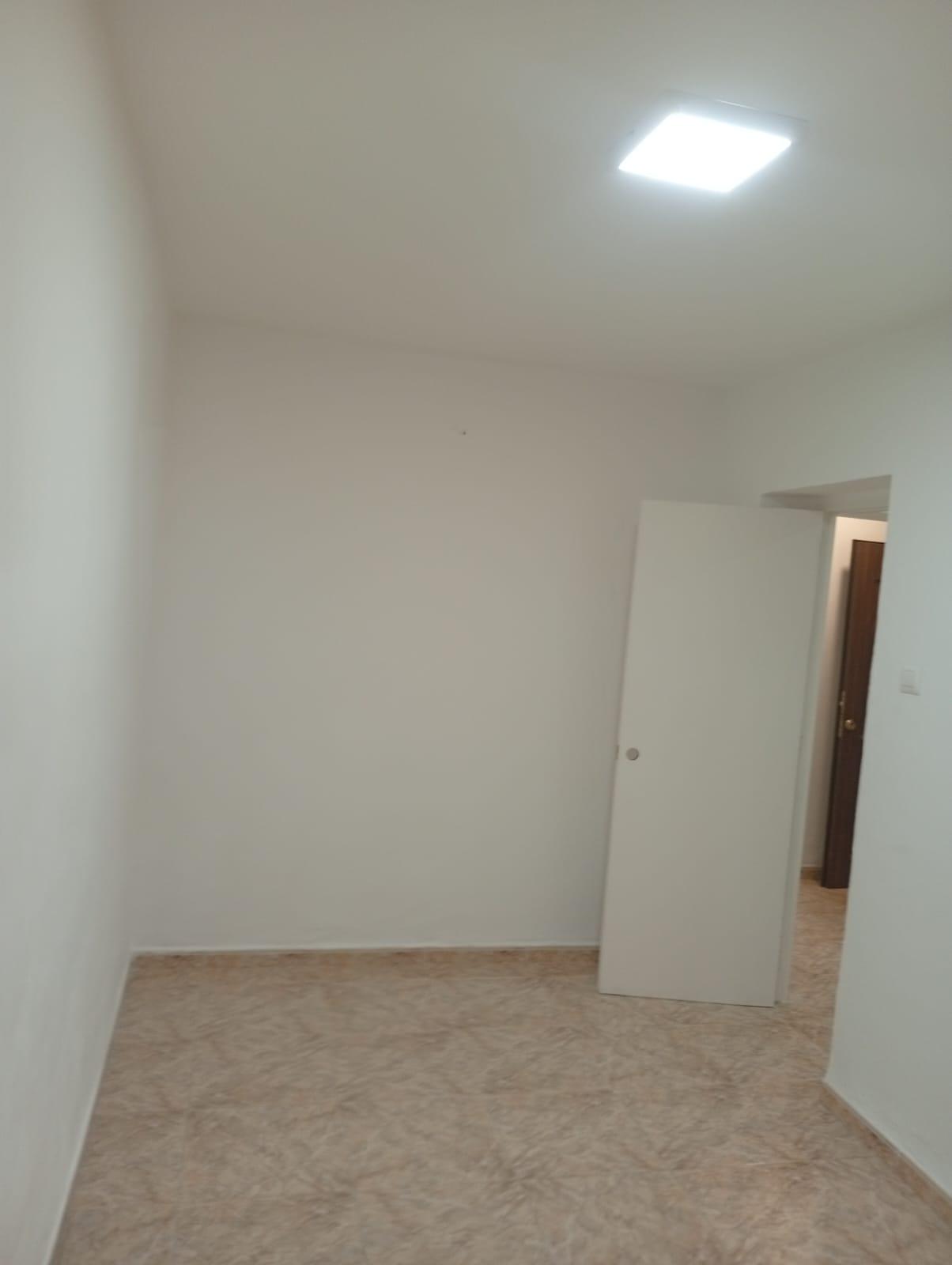 Imagen 10 Piso en venta en San Fernando / Cerca de la Calle San Marcos.