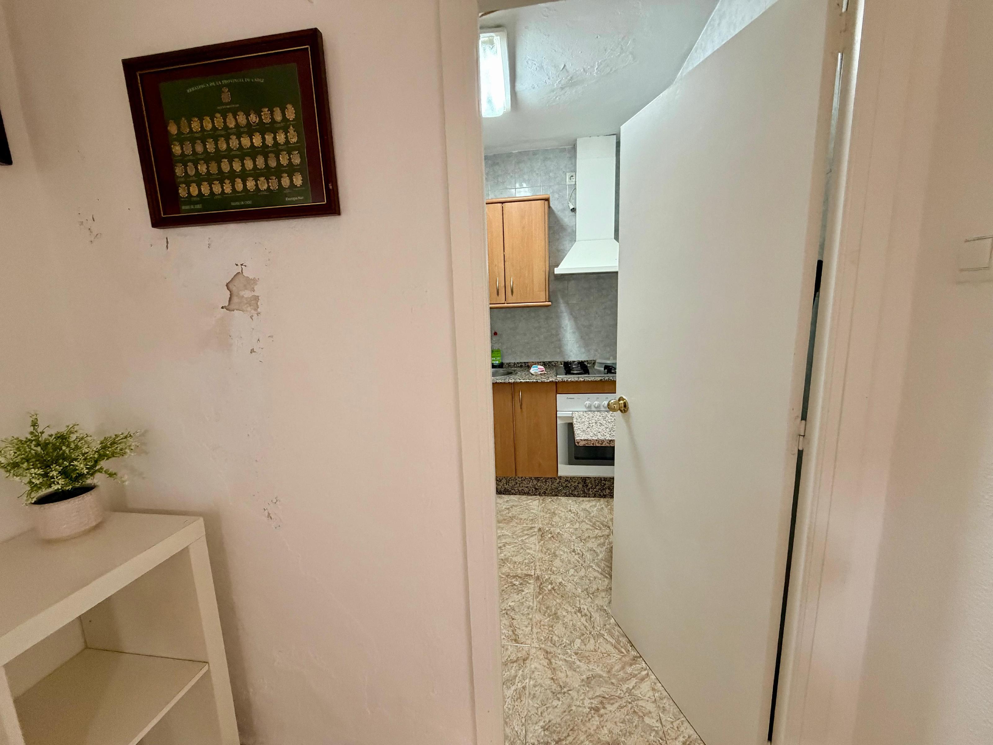 Imagen 10 Piso en venta en San Fernando / Cerca de la Calle San Marcos.