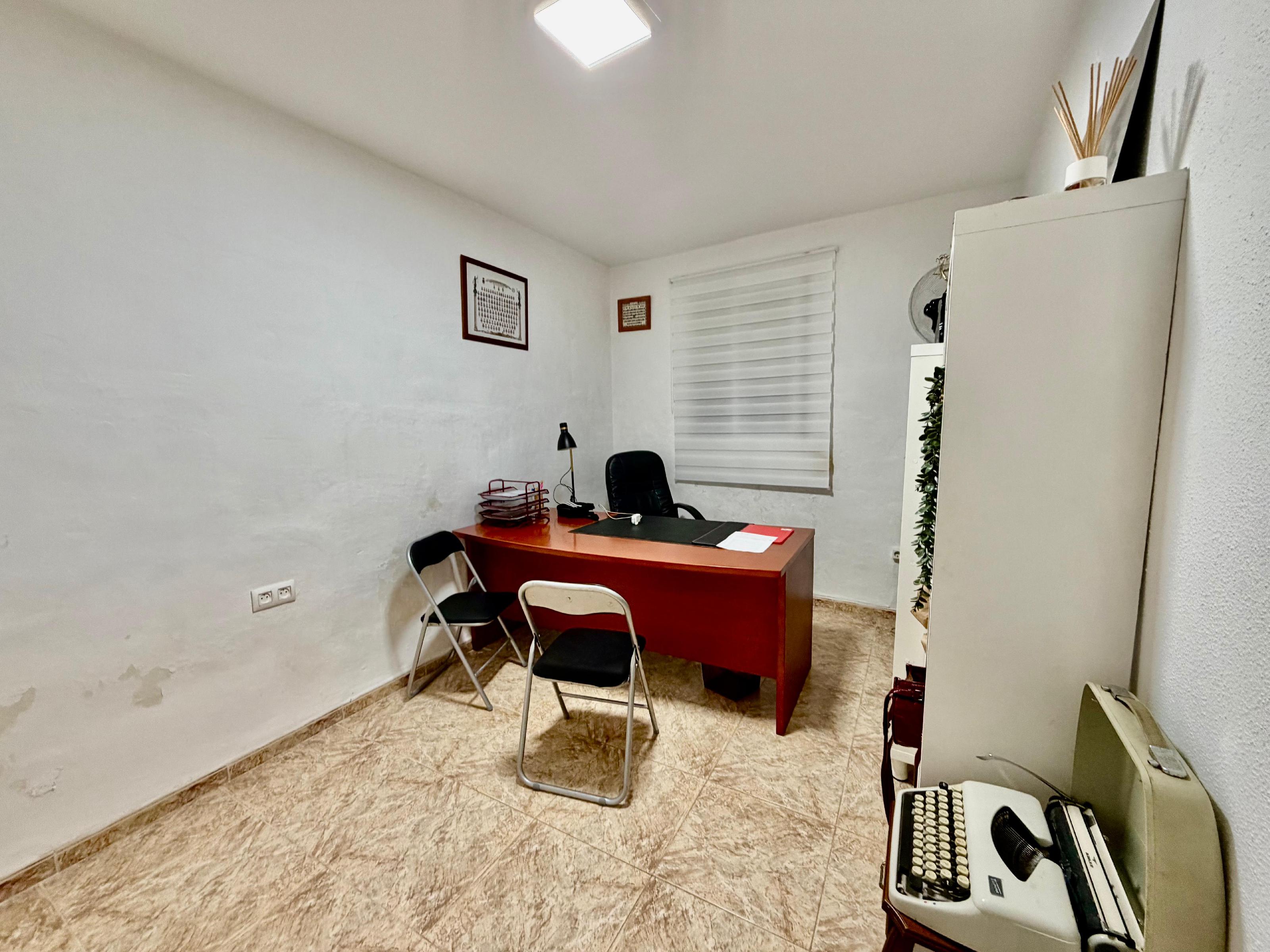 Imagen 7 Piso en venta en San Fernando / Cerca de la Calle San Marcos.