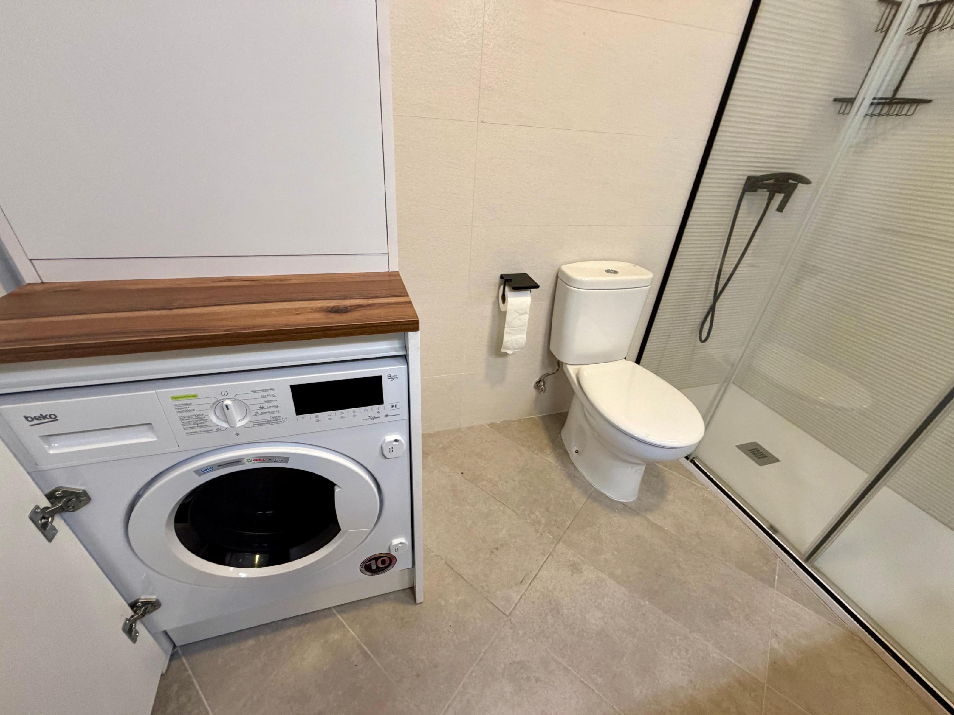 Imagen 32 Piso en venta en Cádiz / En la playa Santa María del Mar.