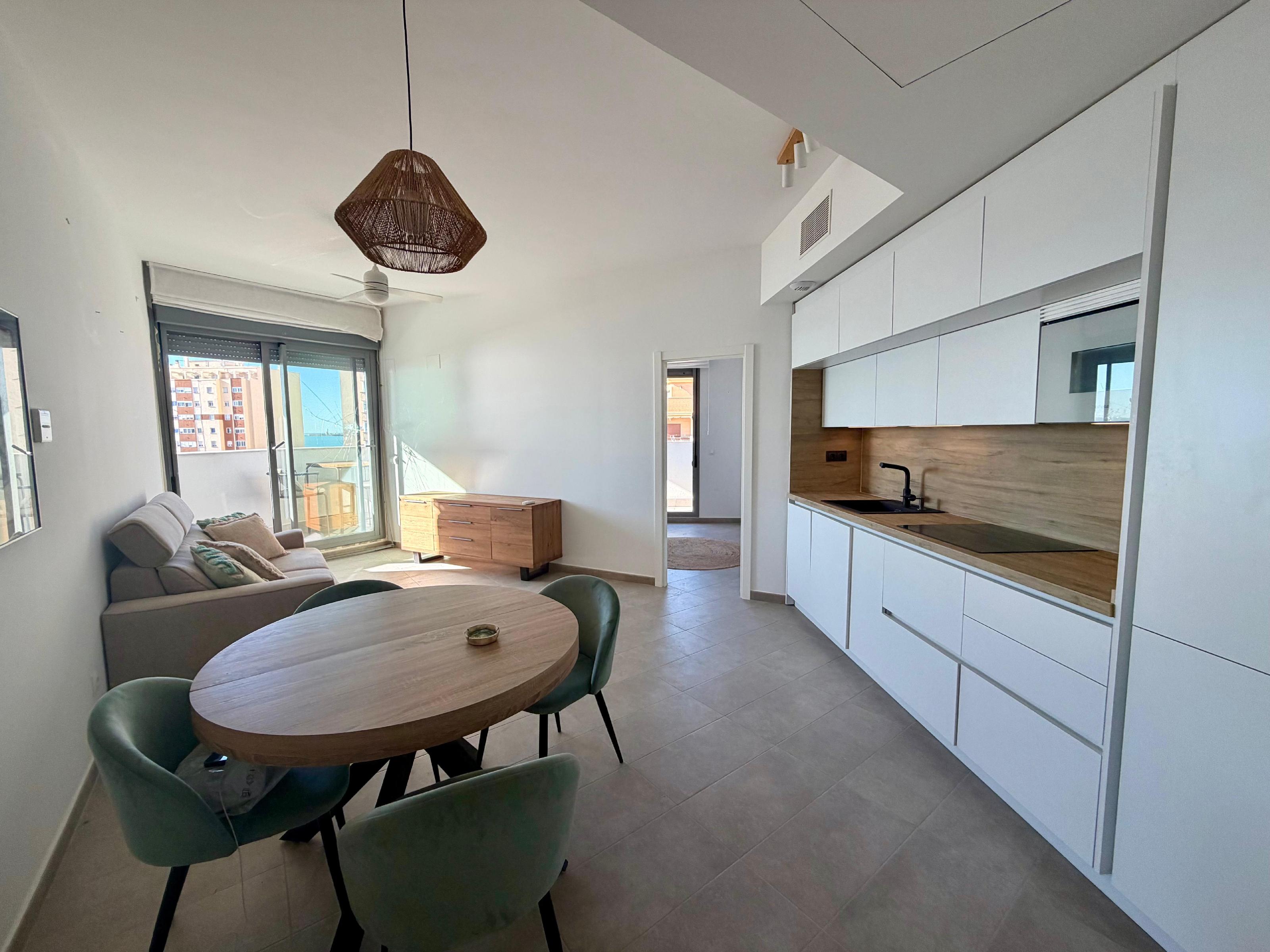 Imagen 4 Piso en venta en Cádiz / En la playa Santa María del Mar.