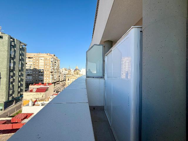 Imagen 19 Inmueble 300853 - Piso en venta en Cádiz / En la playa Santa María del Mar.