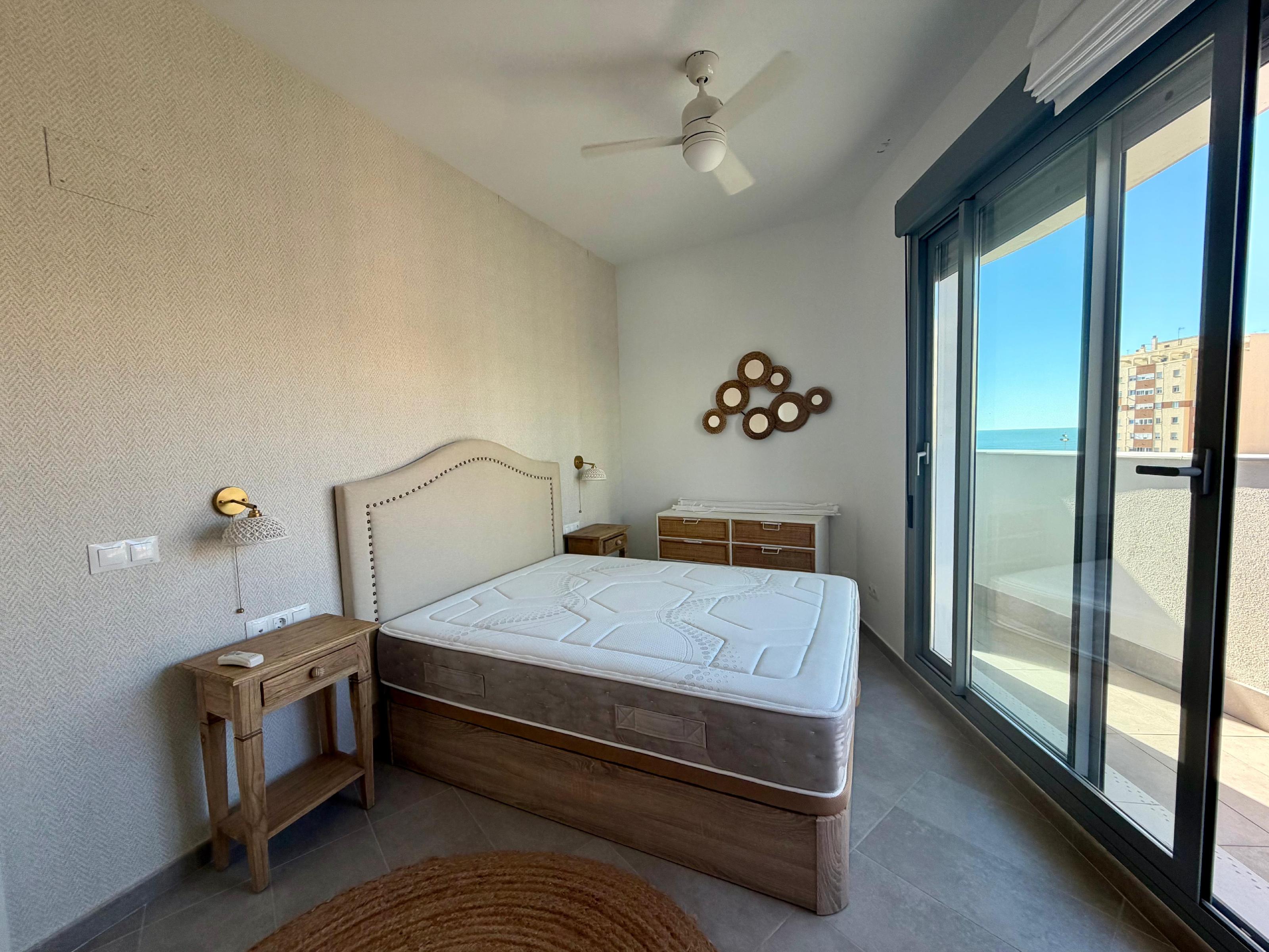 Imagen 6 Piso en venta en Cádiz / En la playa Santa María del Mar.